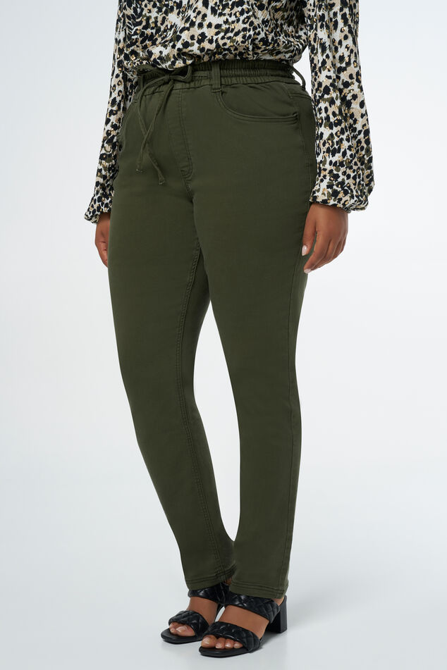 Pantalón vaquero jogger image number 5