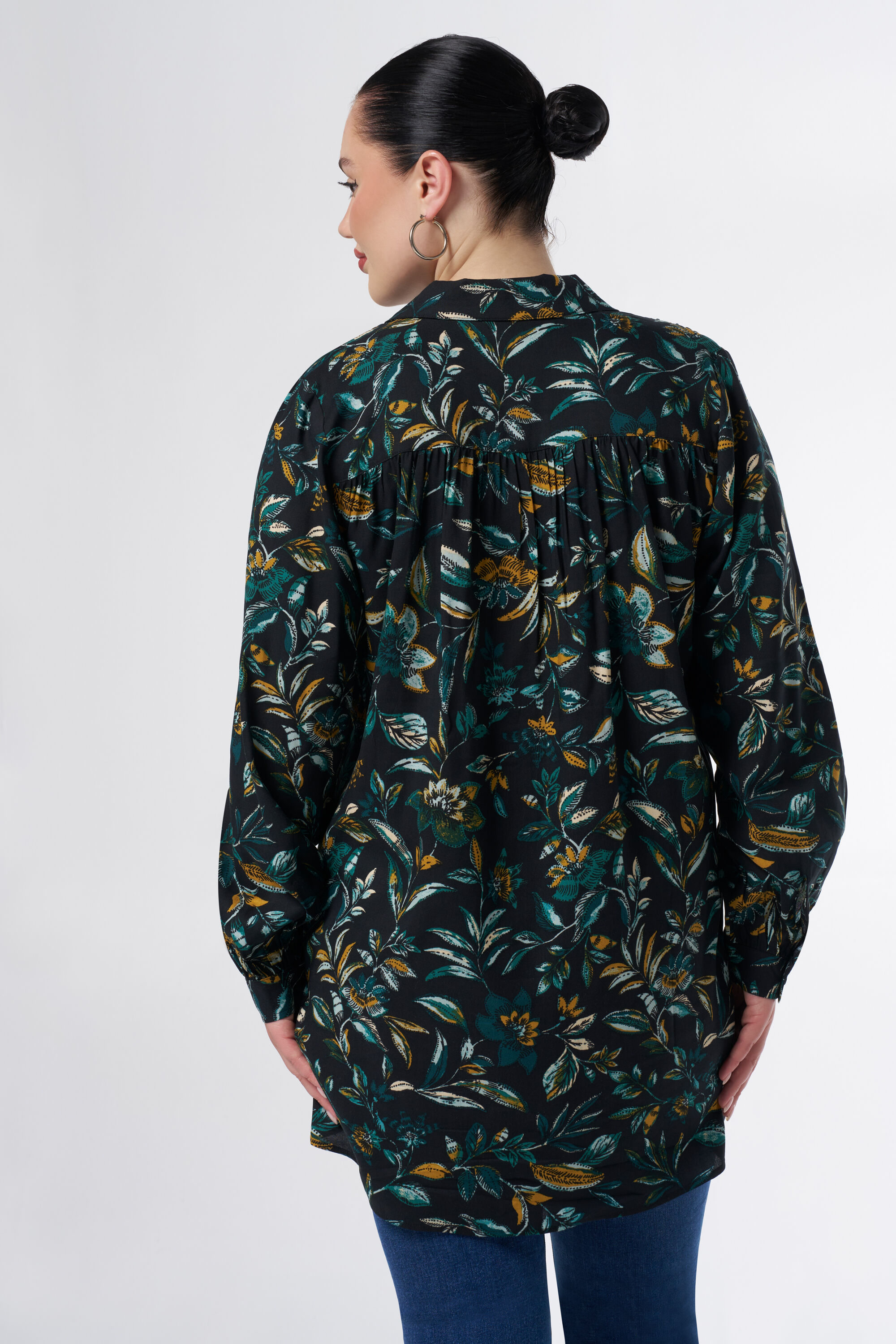 Blusa con estampado  image number 3