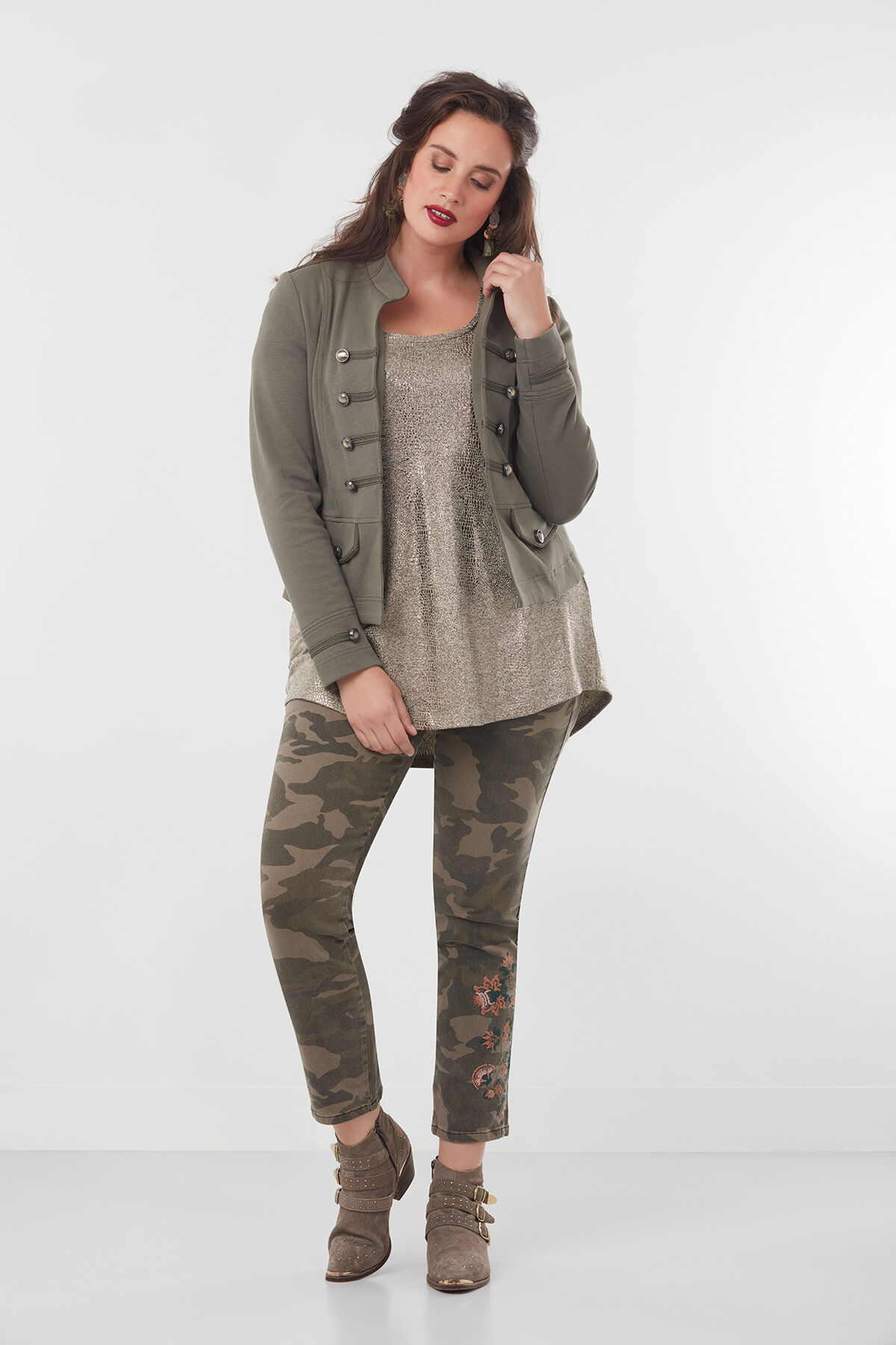 Chaqueta militar image number 3