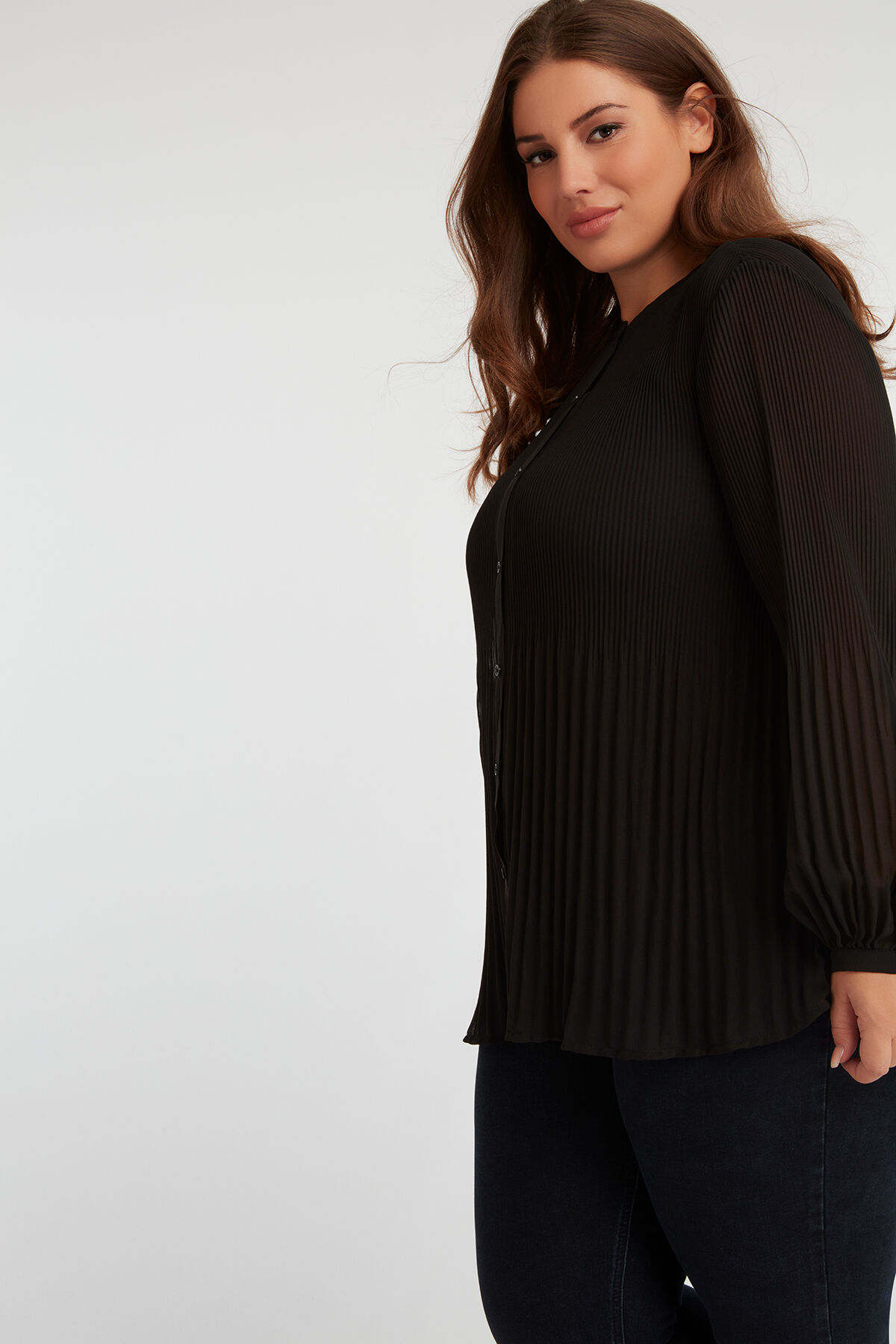 Blusa plisada image number 3