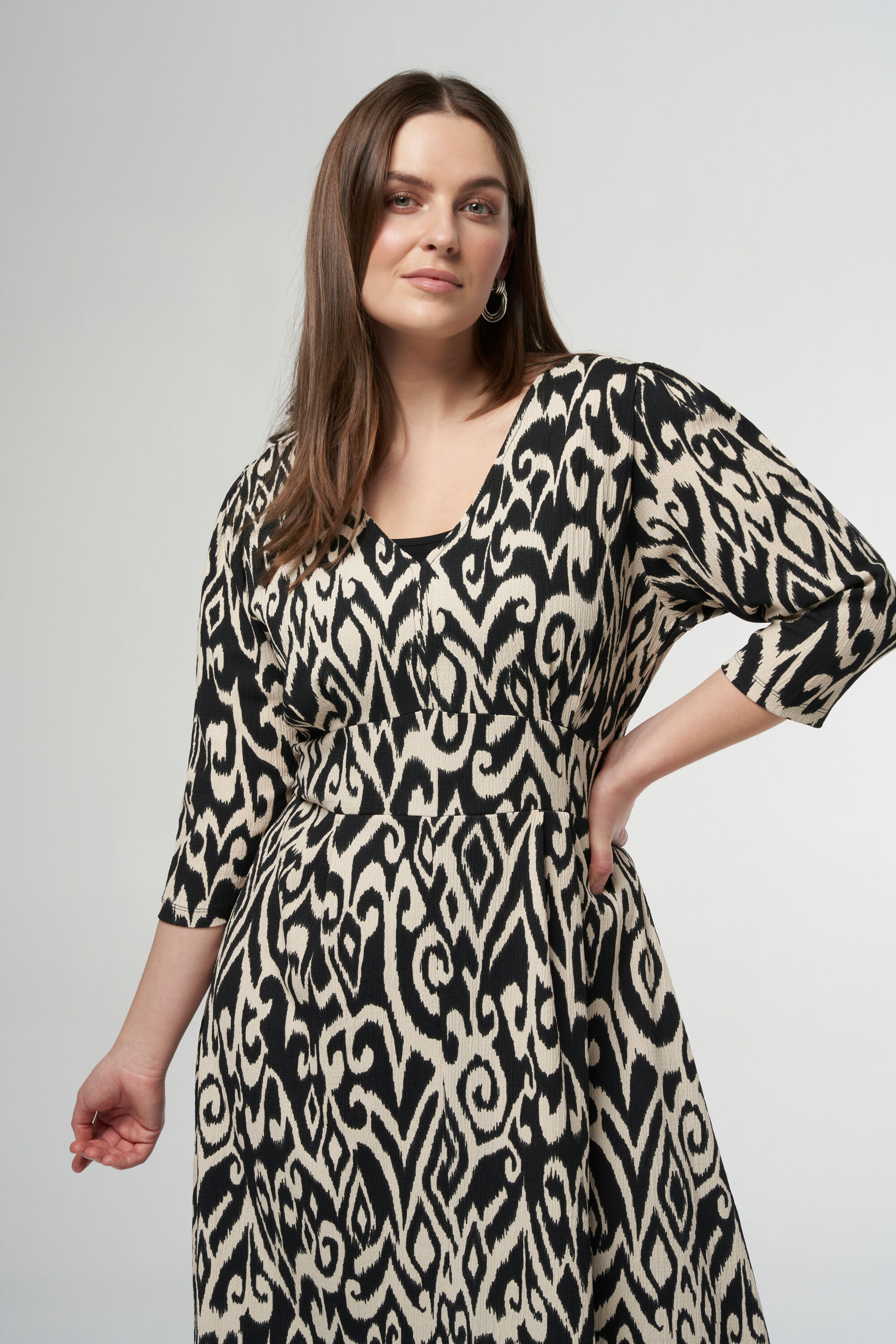 Vestido midi con estampado image number 5