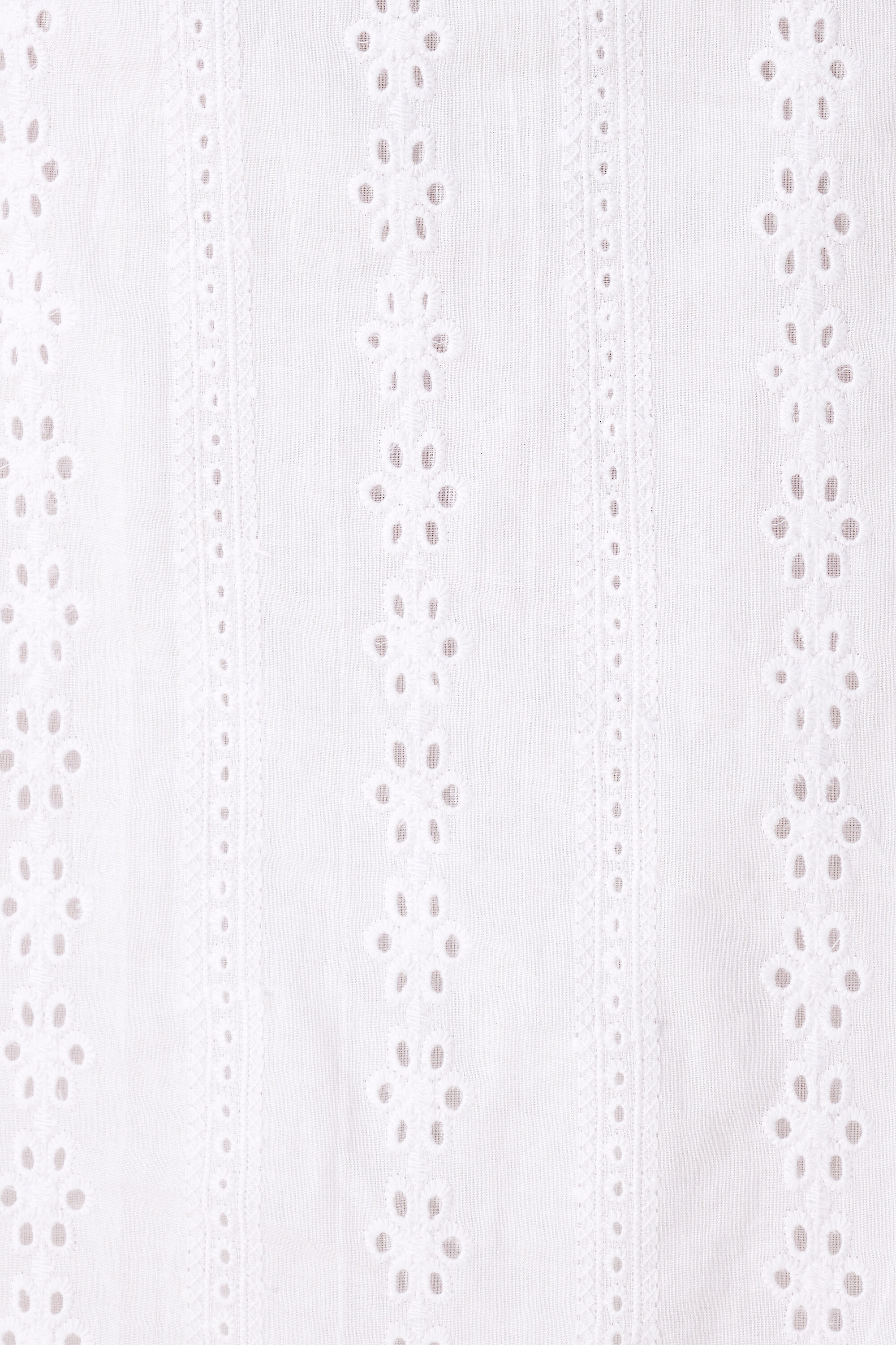 Vestido con bordado ingl&eacute;s image number 6