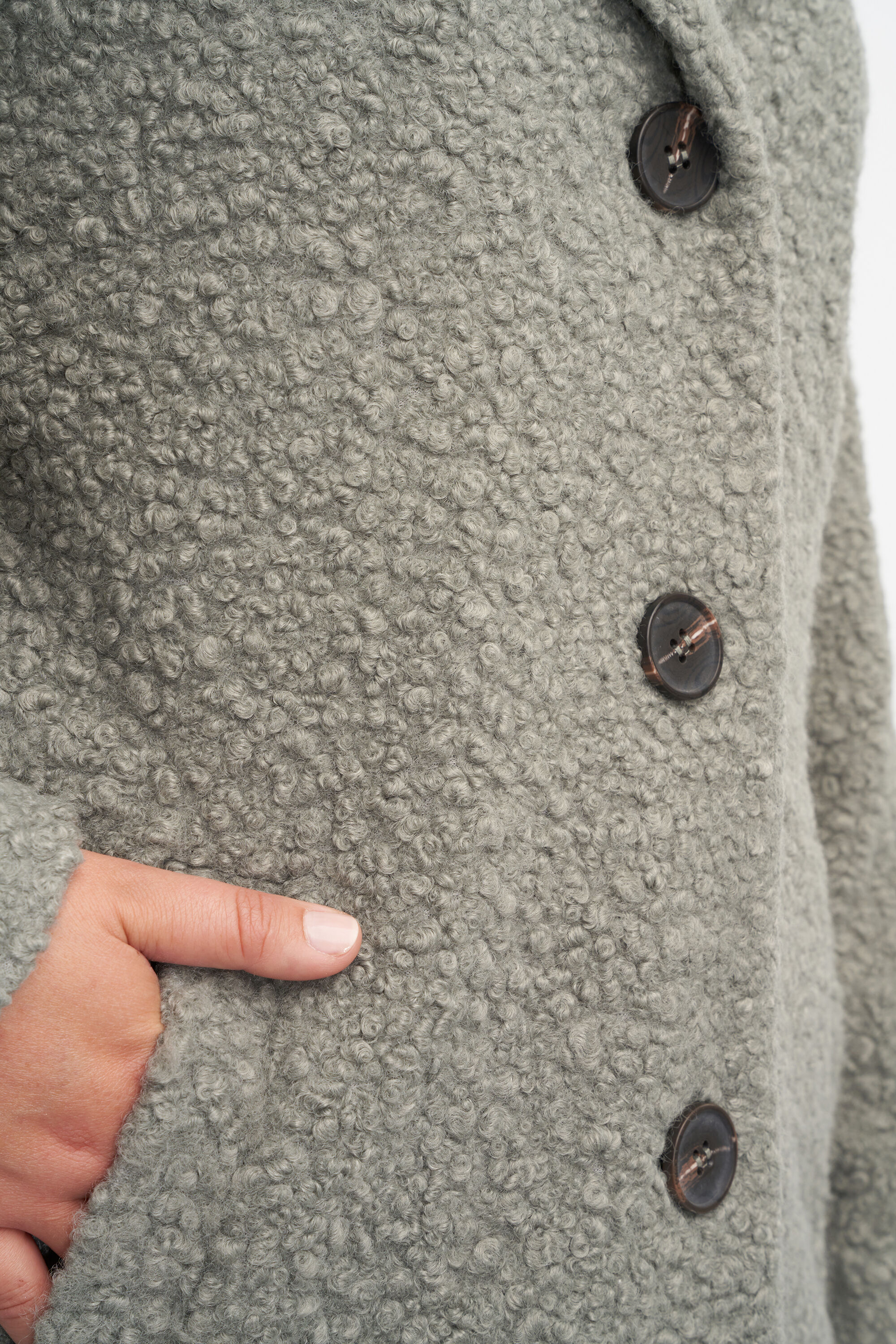 Abrigo  image number 5