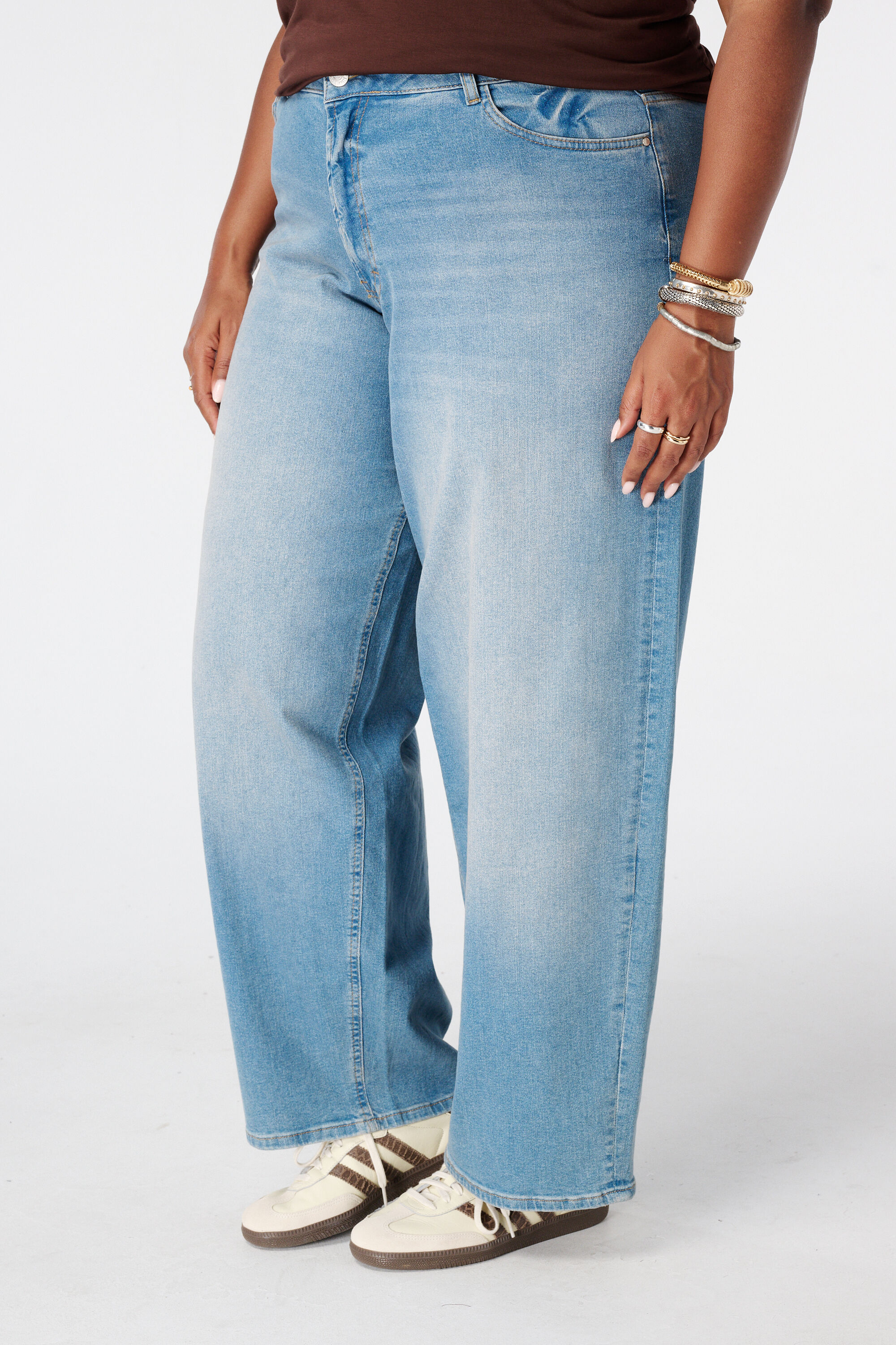 Vaqueros wide leg image number 5