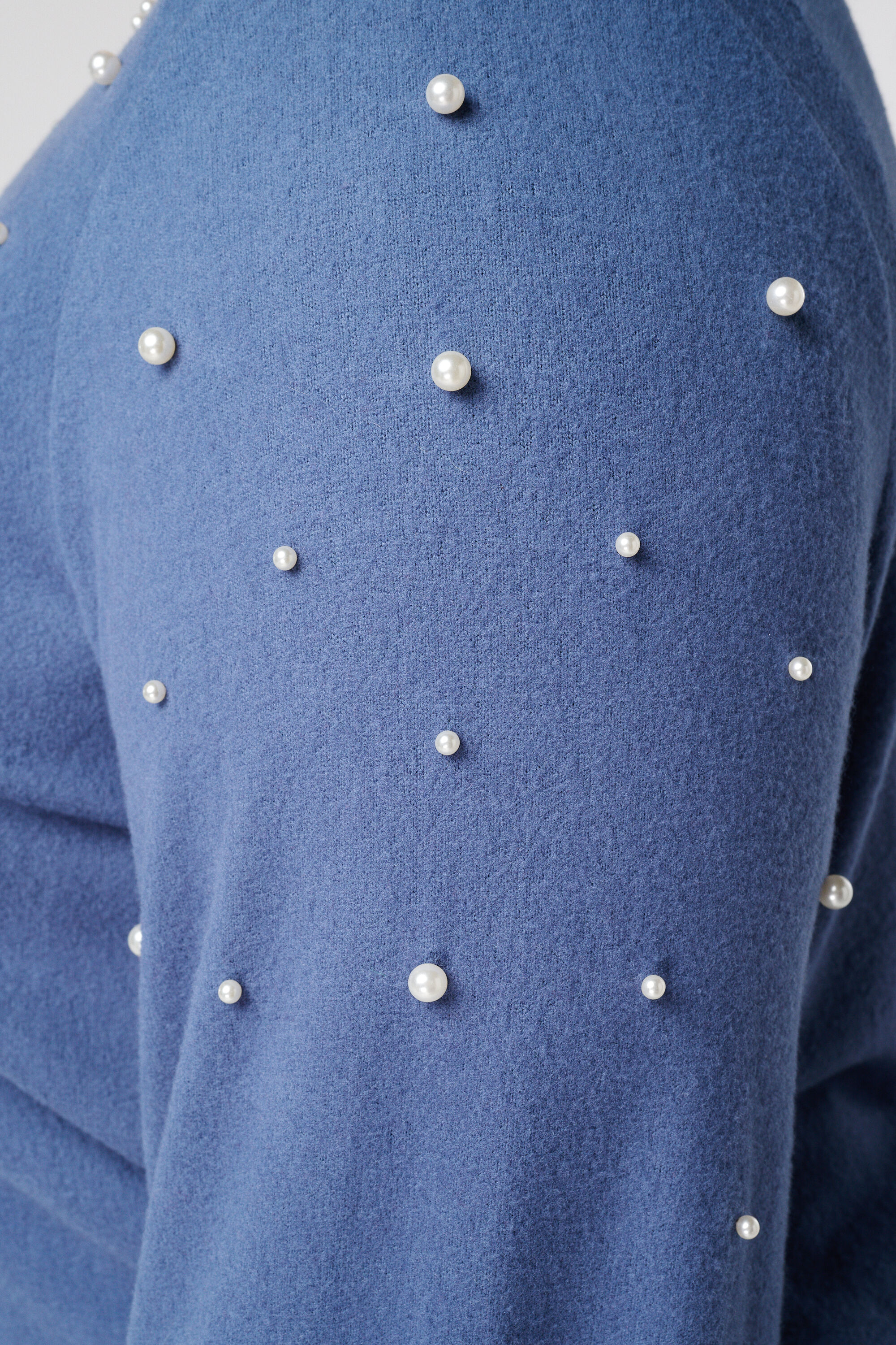 Jersey cepillado con estampado de perlas image number 6