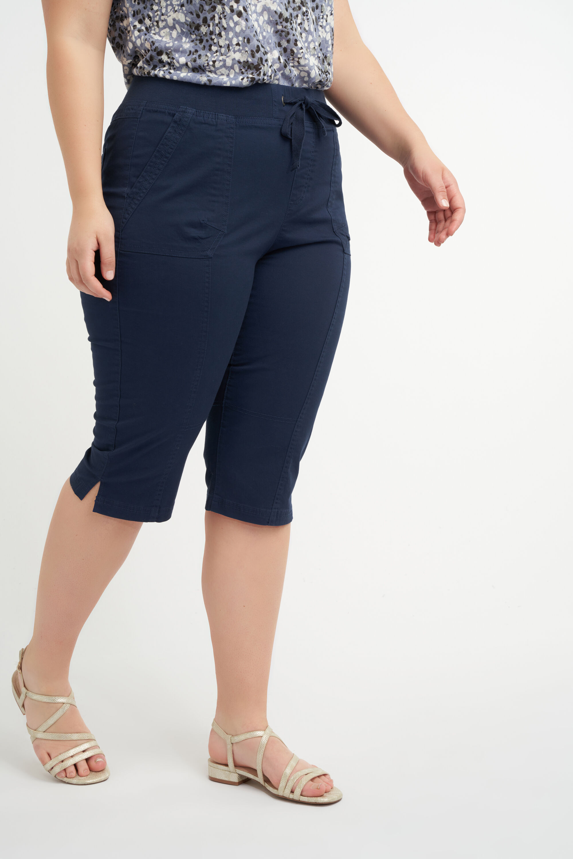 Pantalones pirata con cintura el&aacute;stica image number 4