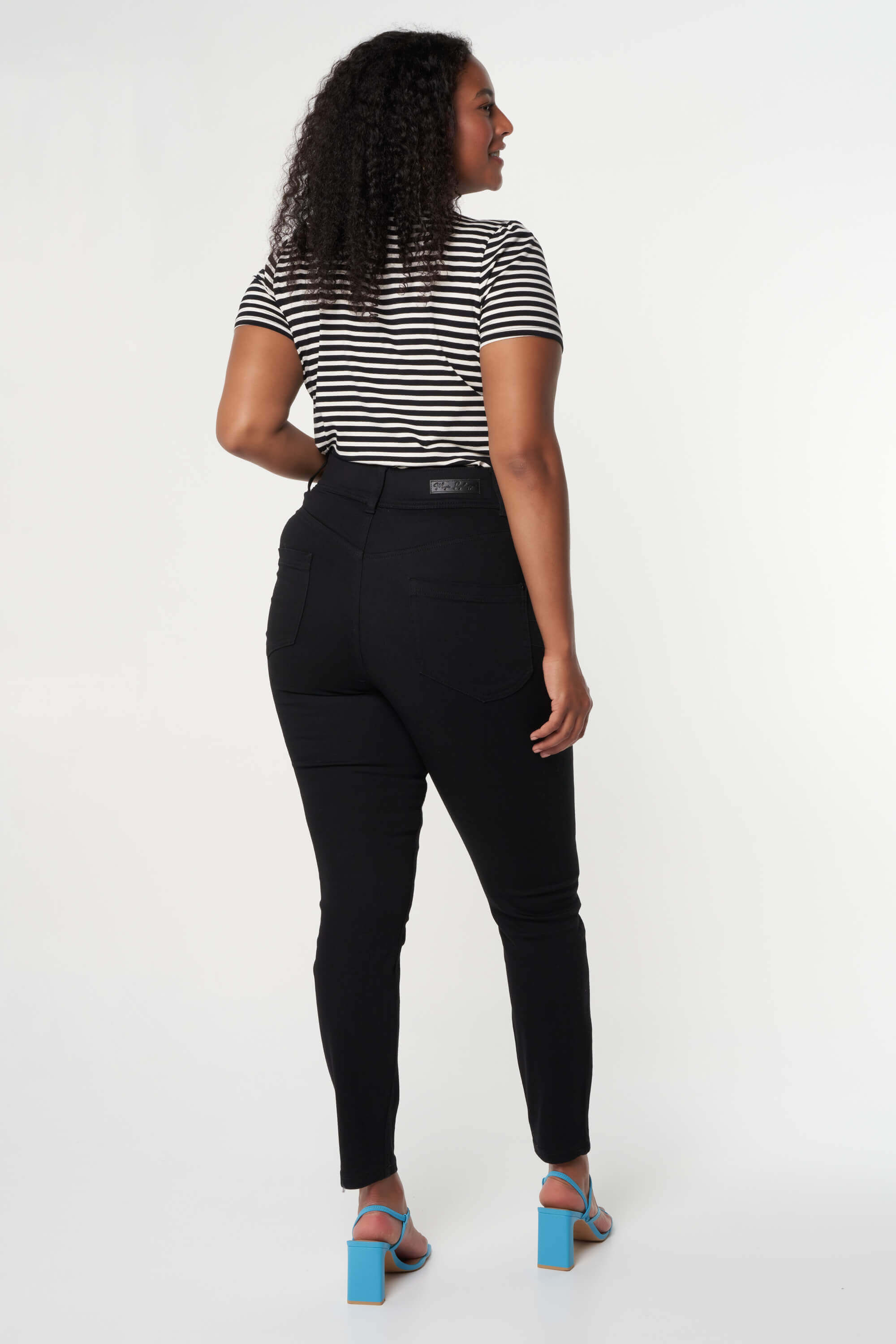 Vaqueros SCULPTS de corte pitillo moldeadores image number 4