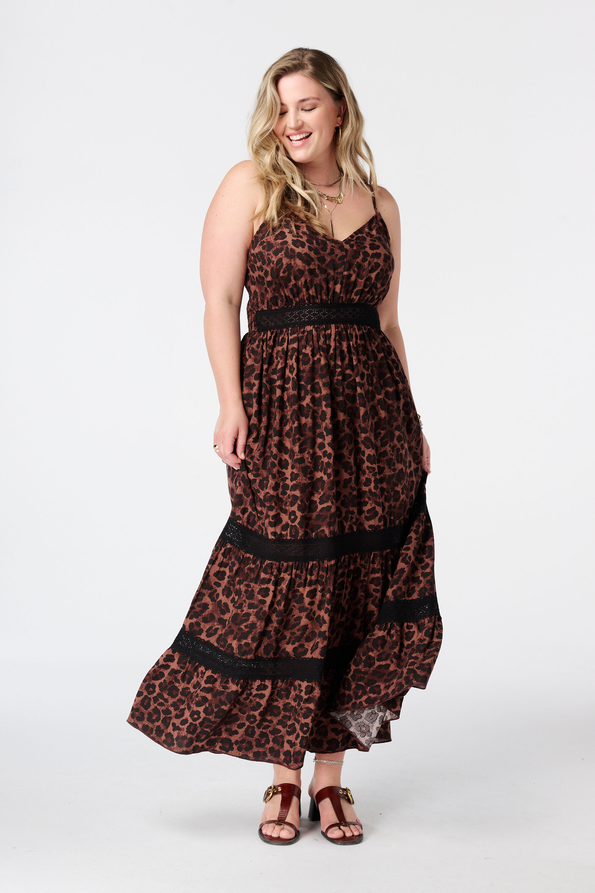 Vestido maxi con estampado image number 5