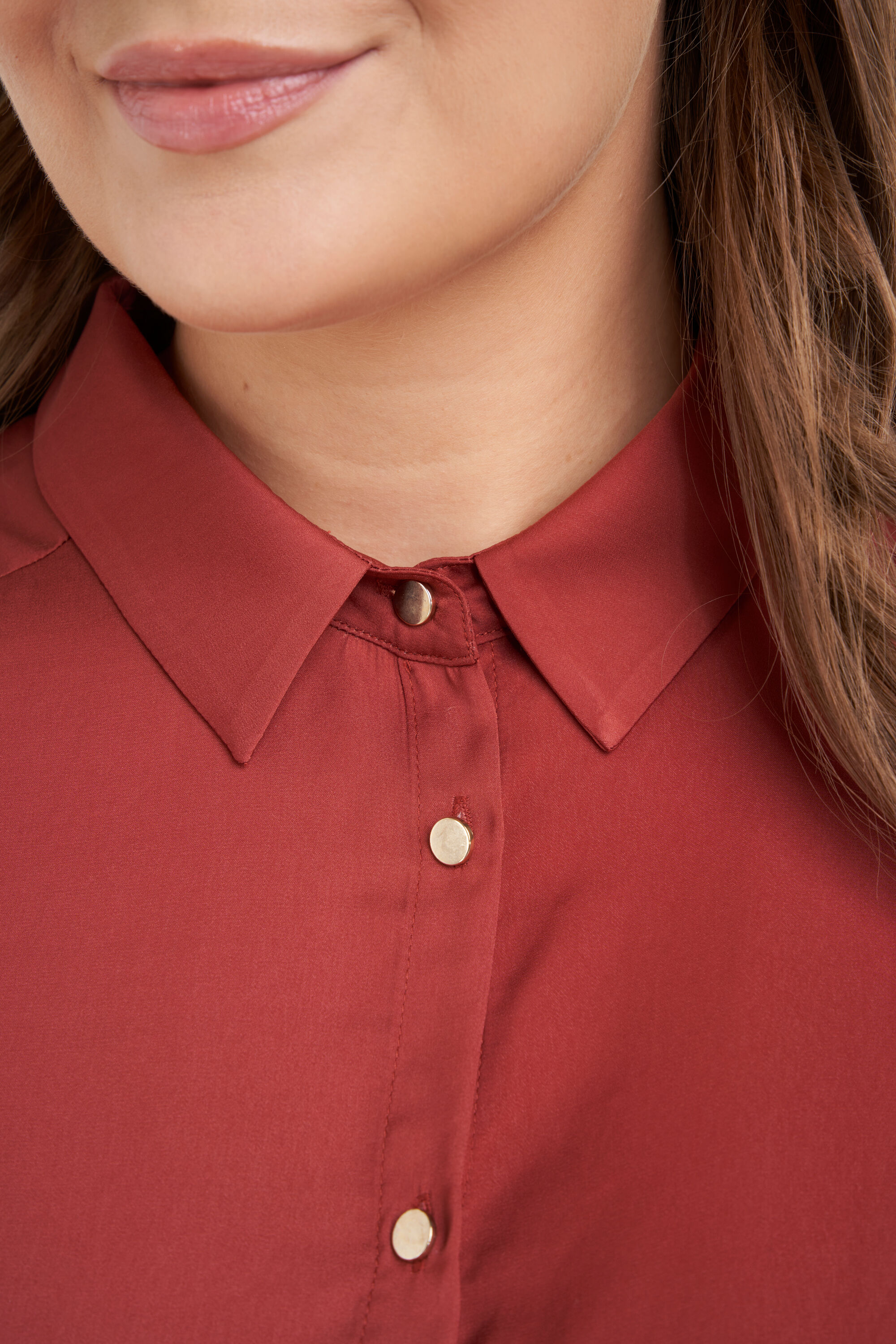 Vestido de sat&eacute;n image number 4