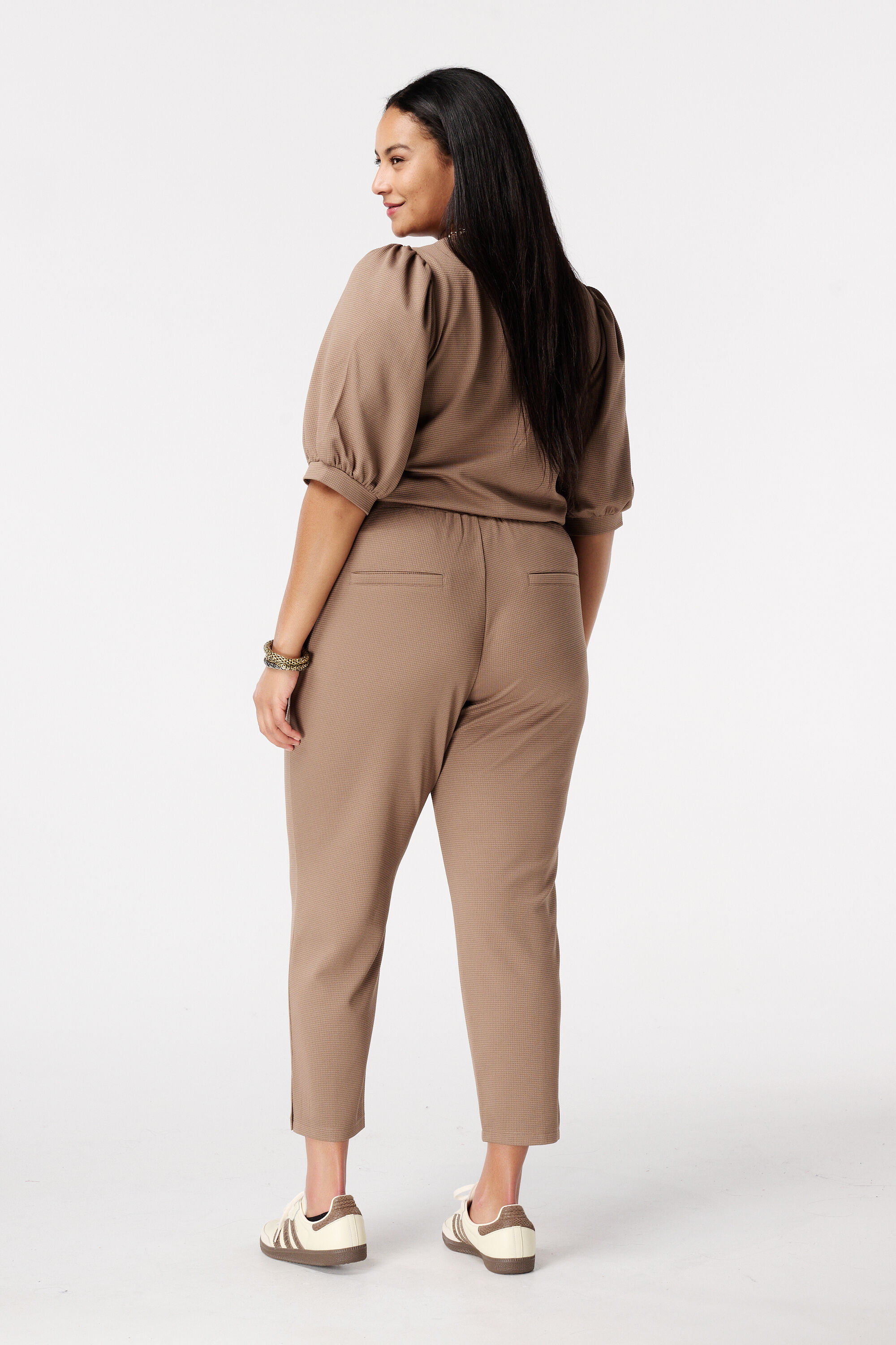 Pantalones con cord&oacute;n ajustable image number 3