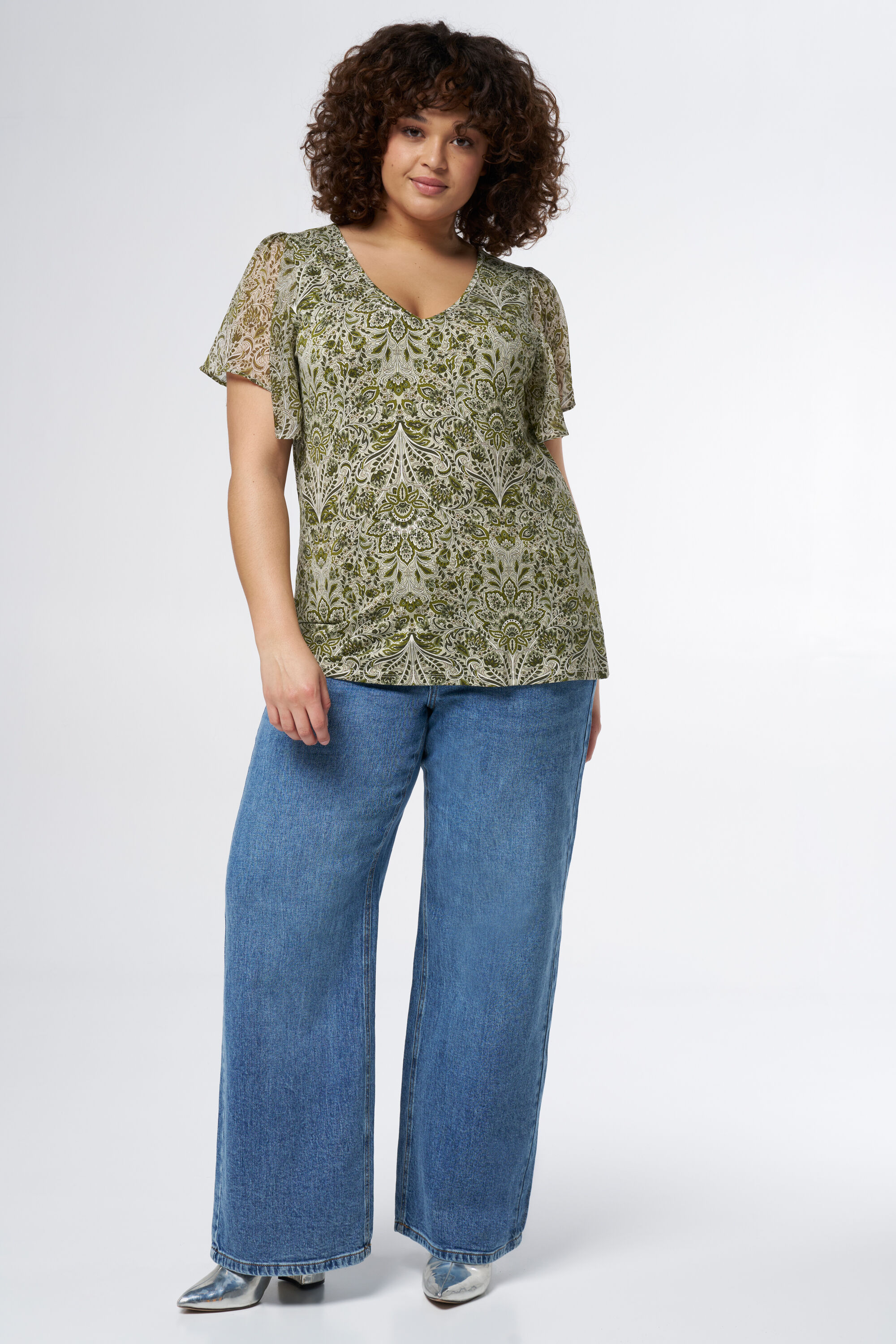 Top con estampado floral image number 5