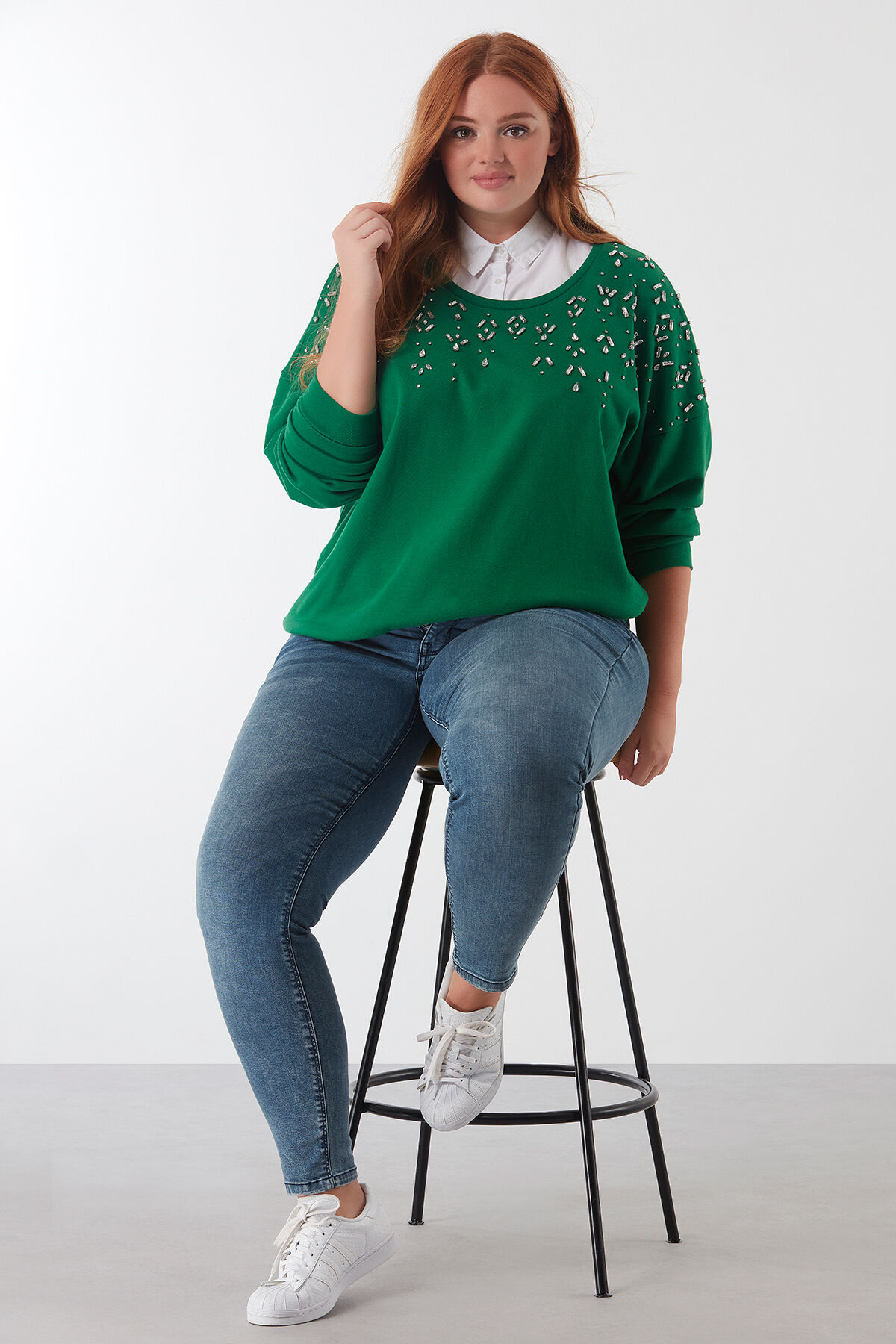 Cuello image number 3