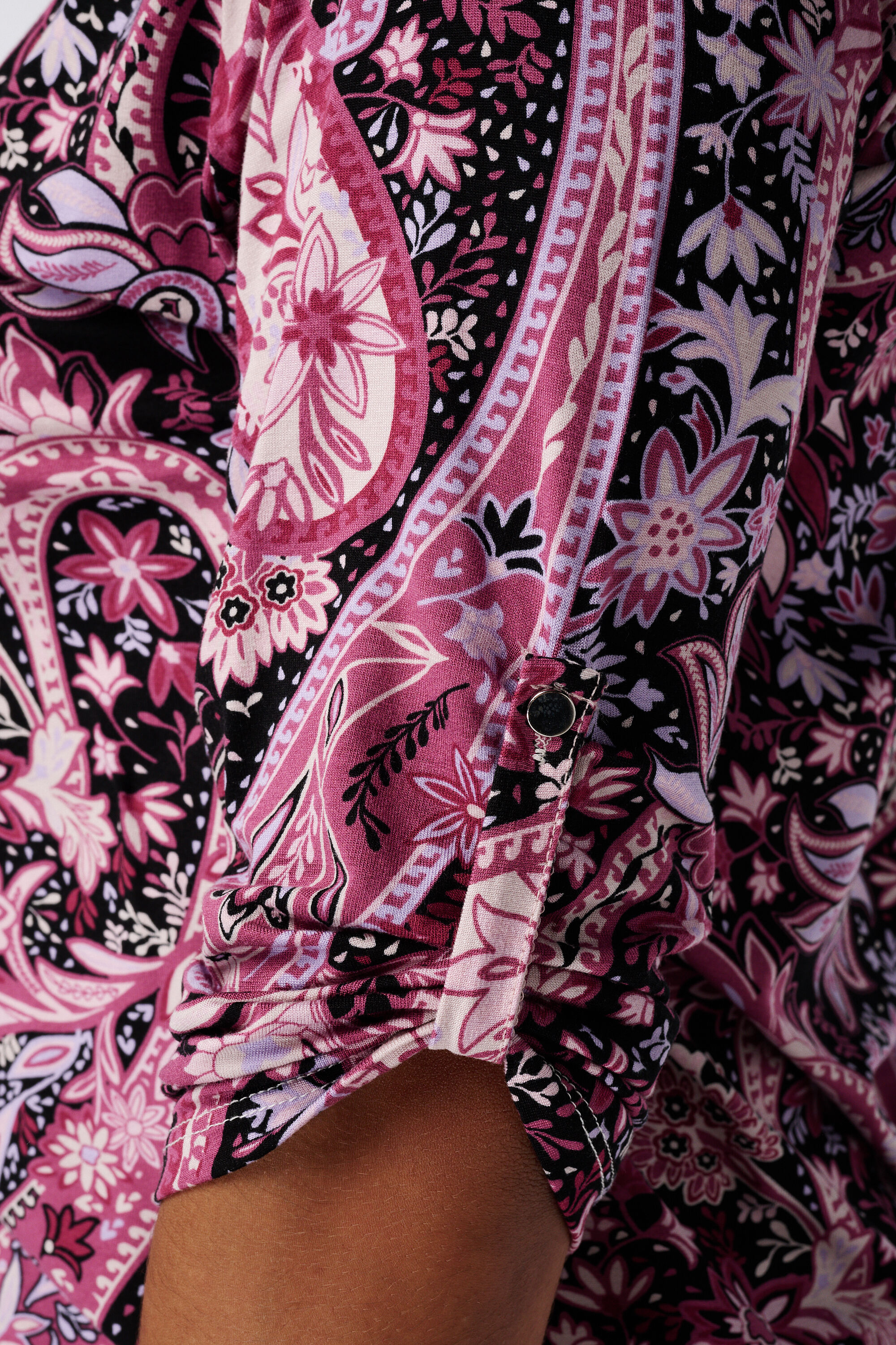 Top con estampado image number 6