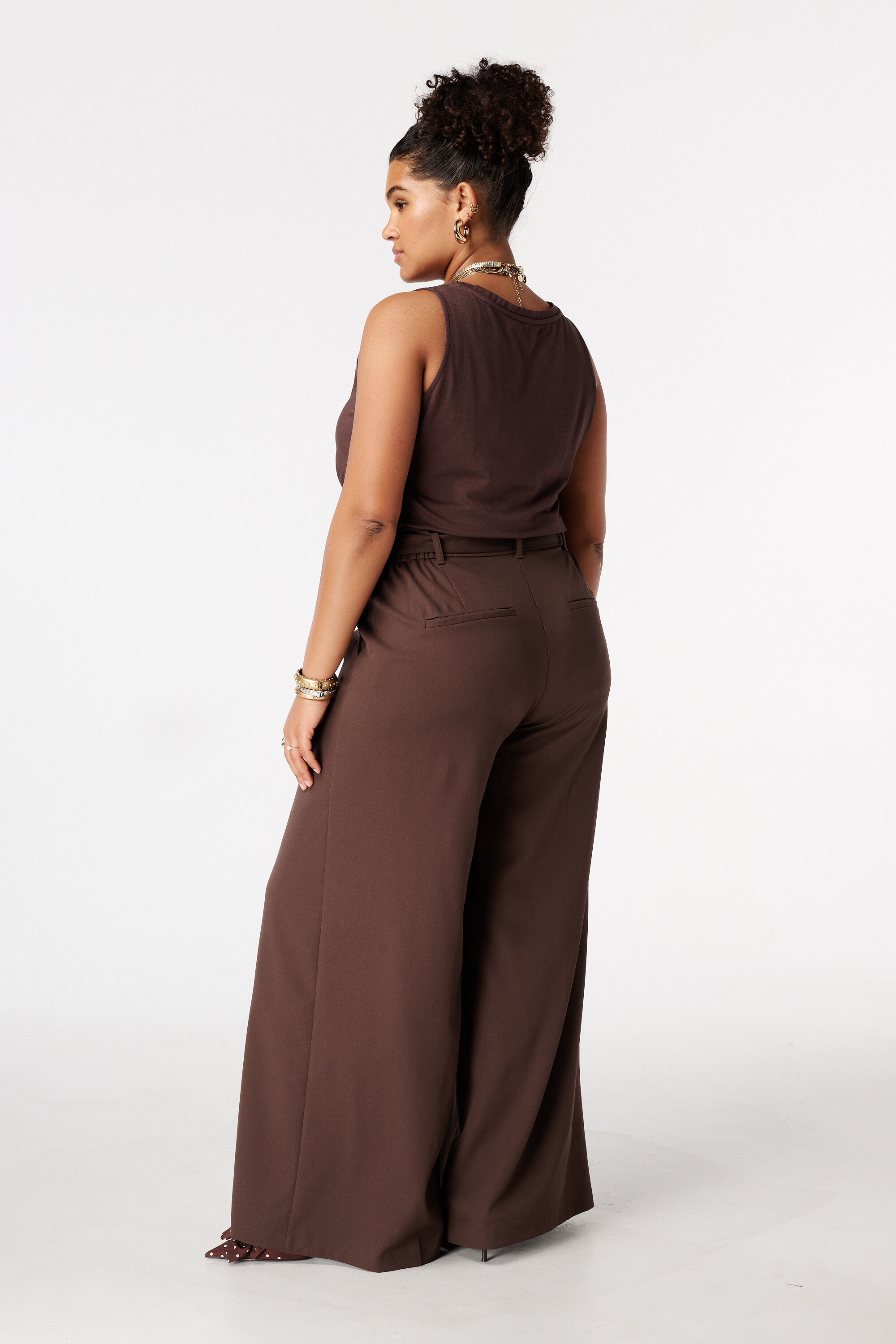 Pantal&oacute;n wide leg con cintur&oacute;n image number 3