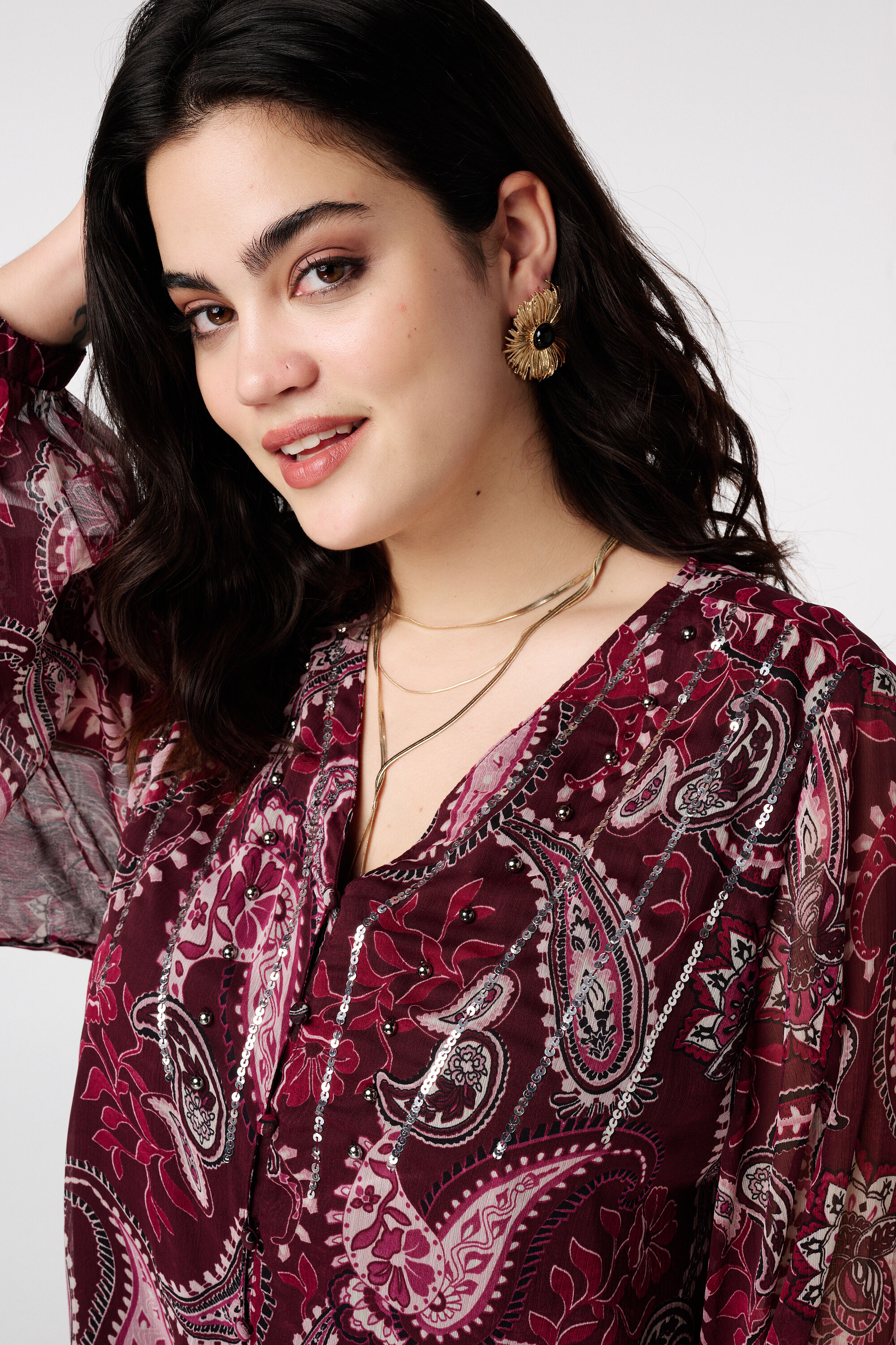 Blusa transparente con estampado paisley image number 4