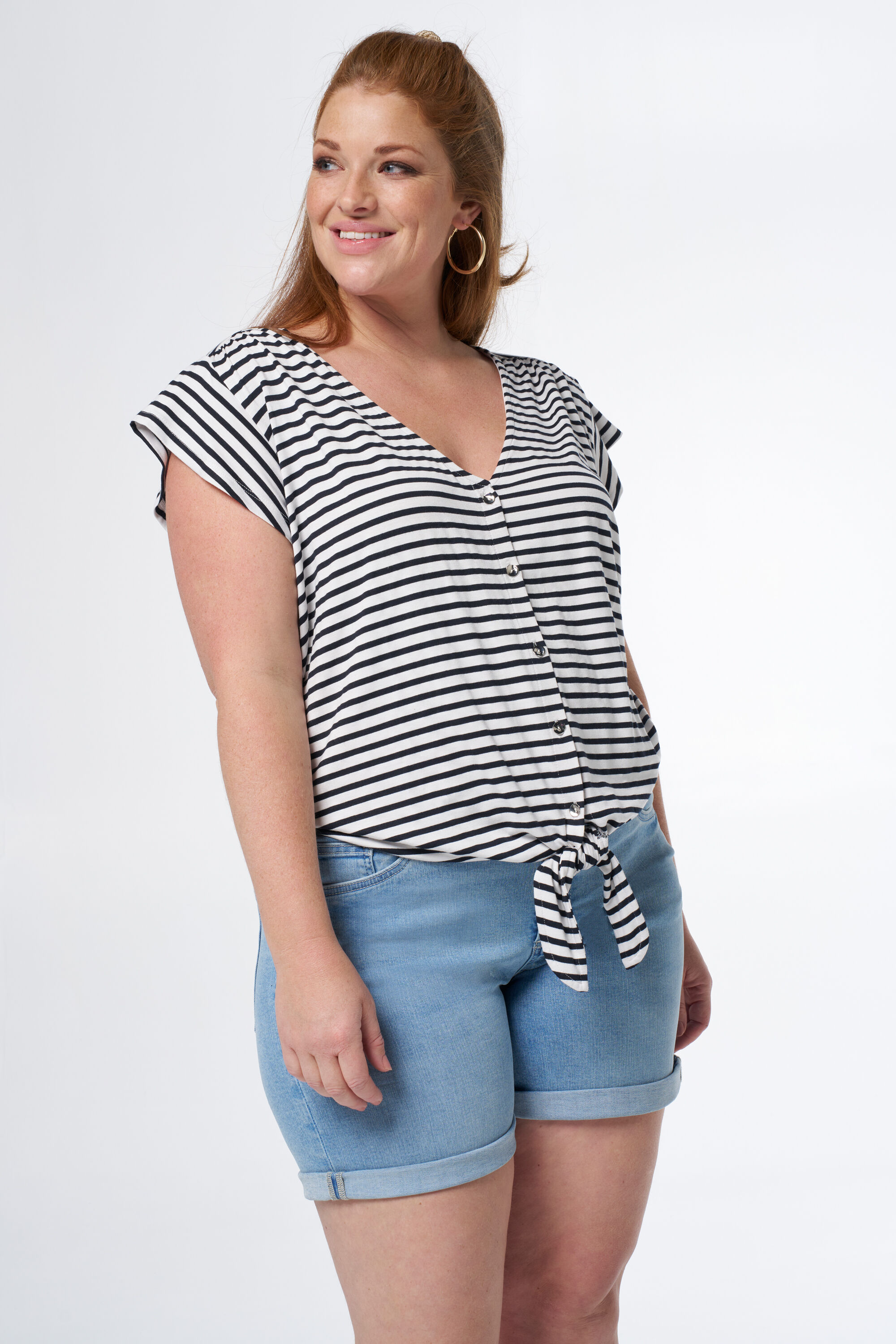 Top de rayas con lazo image number 5