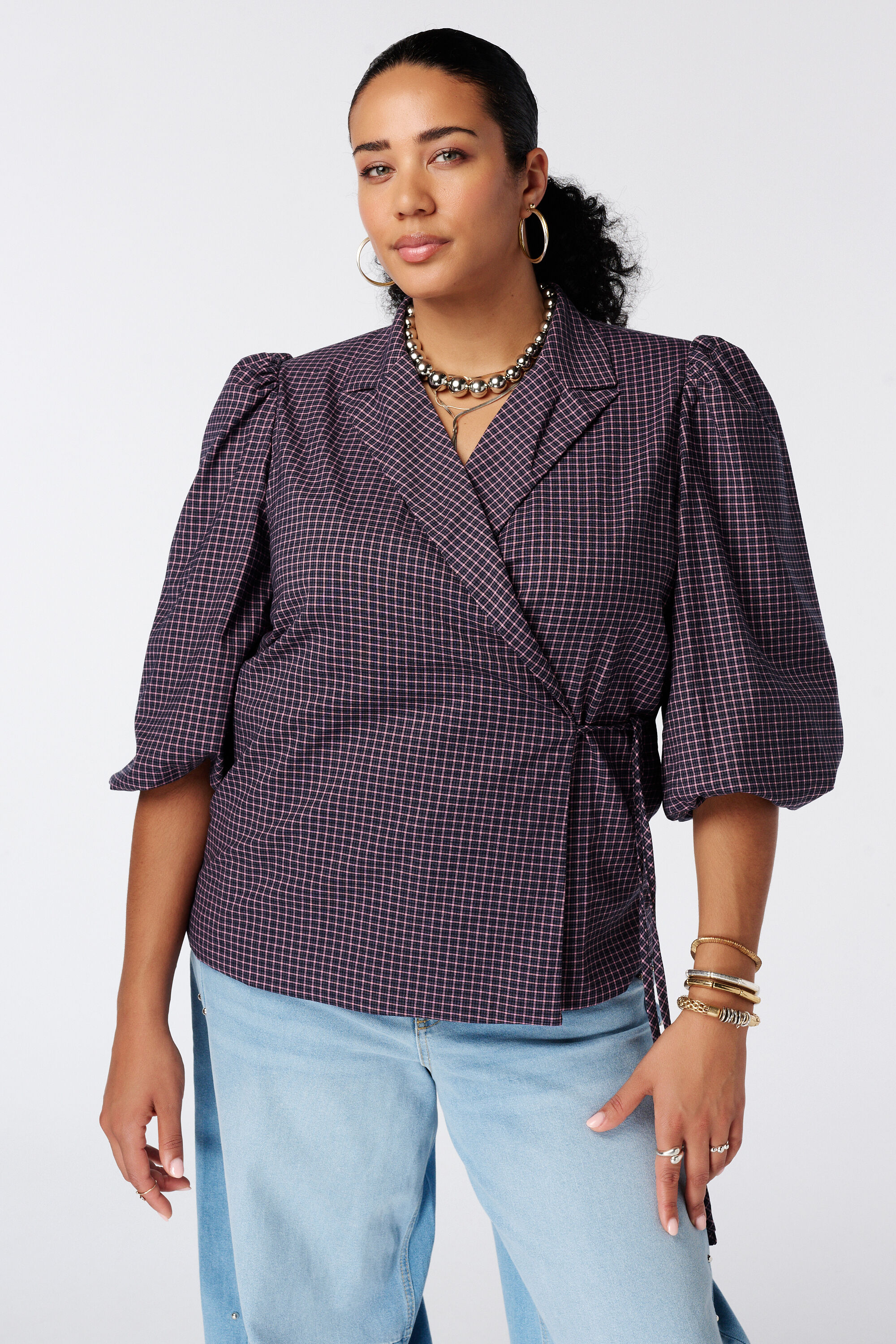 Blazer de cuadros cruzado image number 0