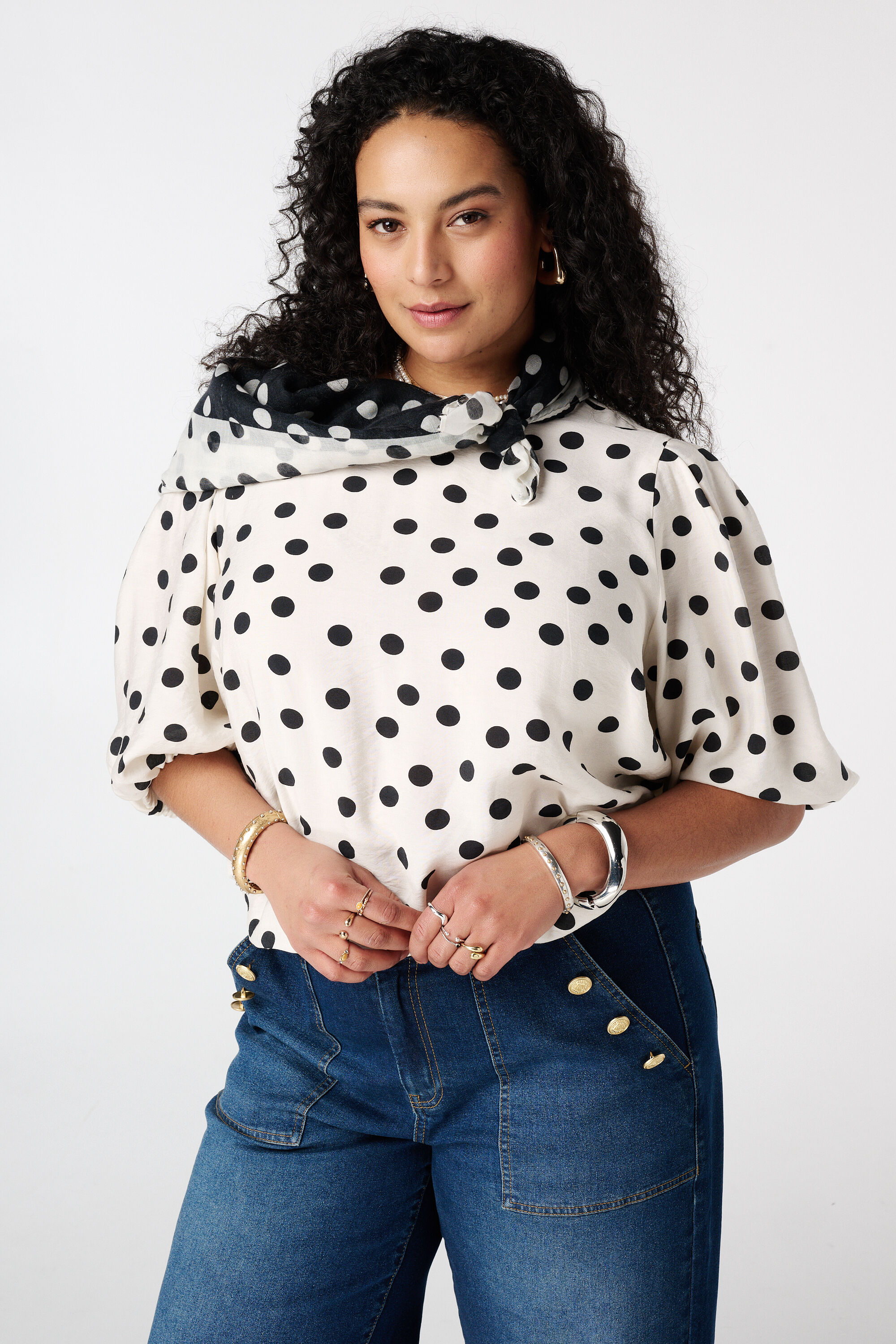 Pa&ntilde;uelo de lunares image number 3