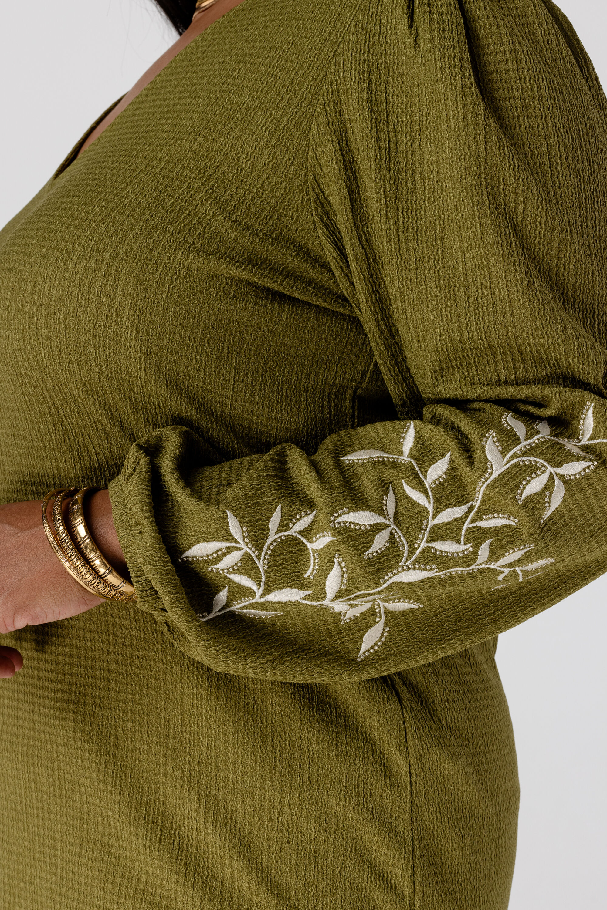 Top con bordado image number 4