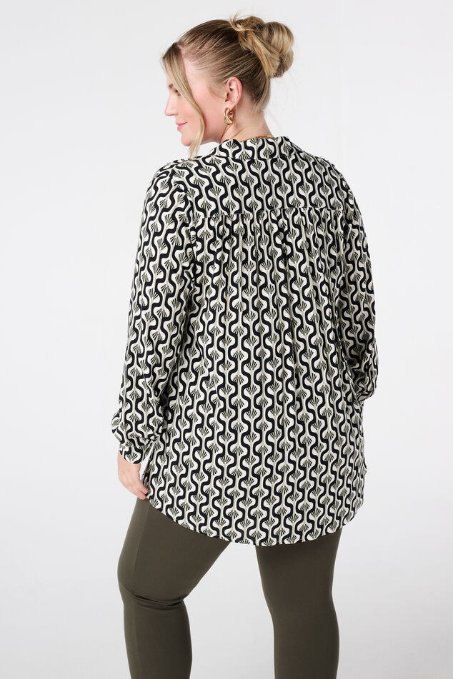 Blusa oversize con estampado image number 3