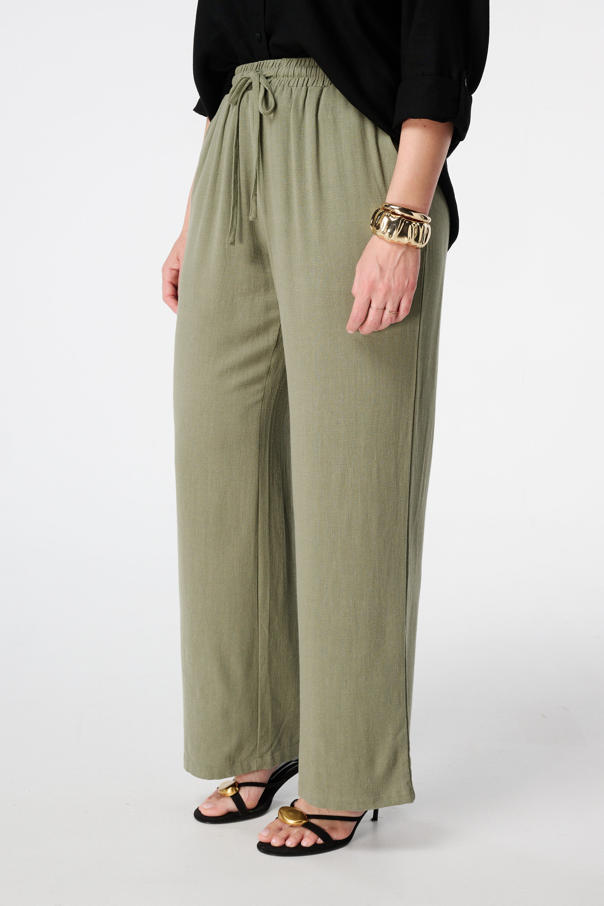 Pantalones de lino image number 5