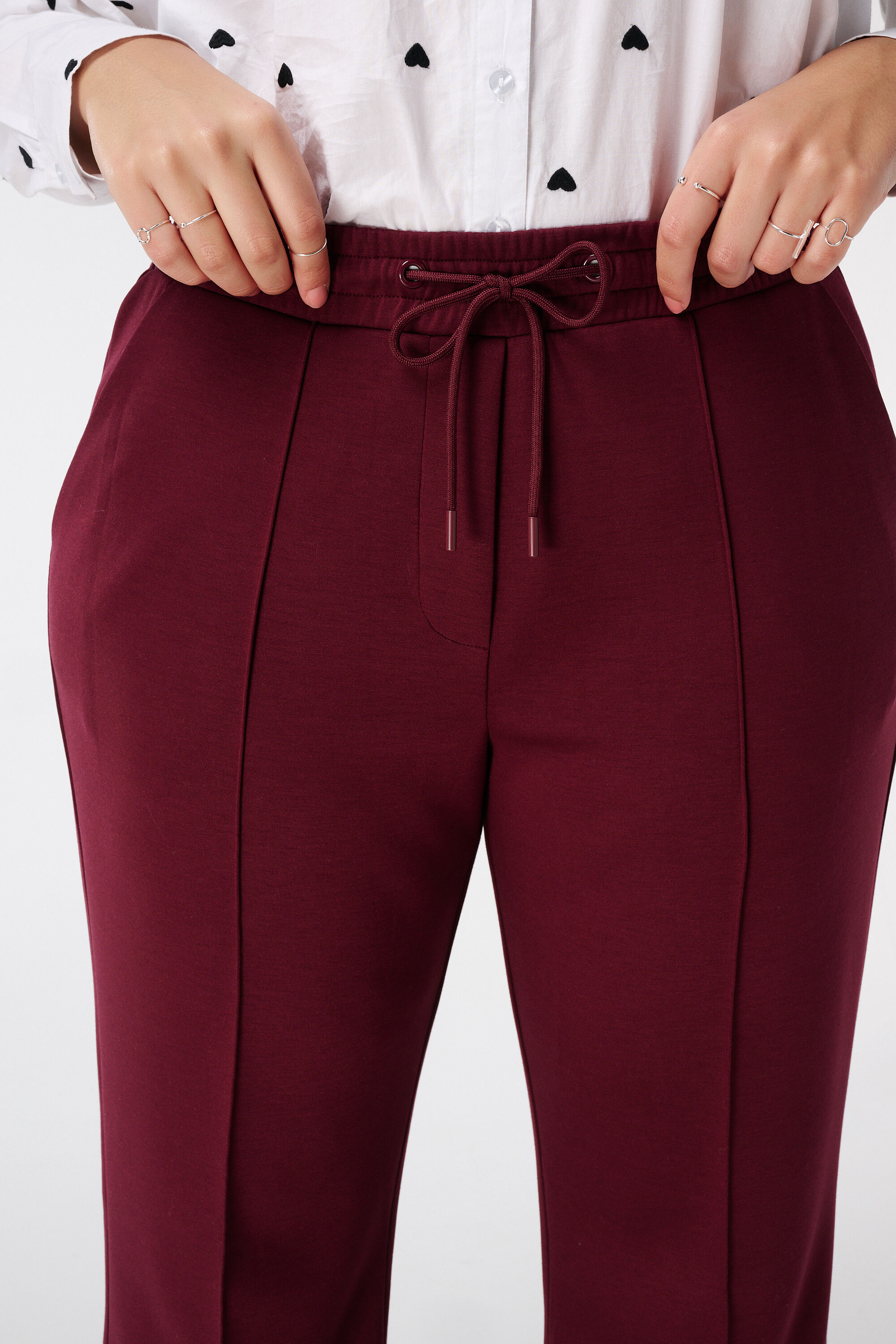 Pantal&oacute;n con cintura el&aacute;stica y costura decorativa image number 4