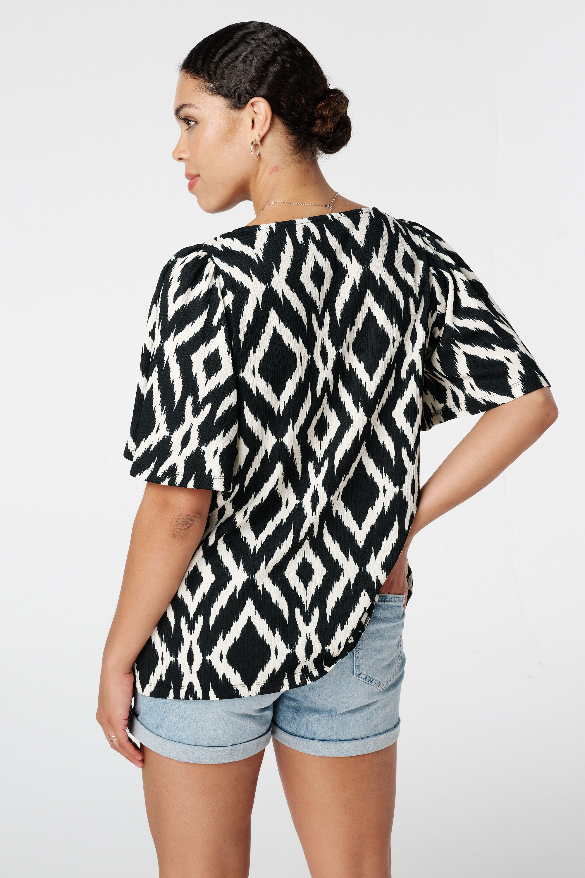 Top con estampado image number 3