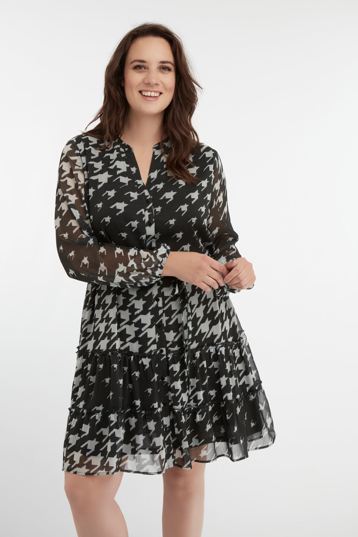 Vestido con estampado pata de gallo image number 6