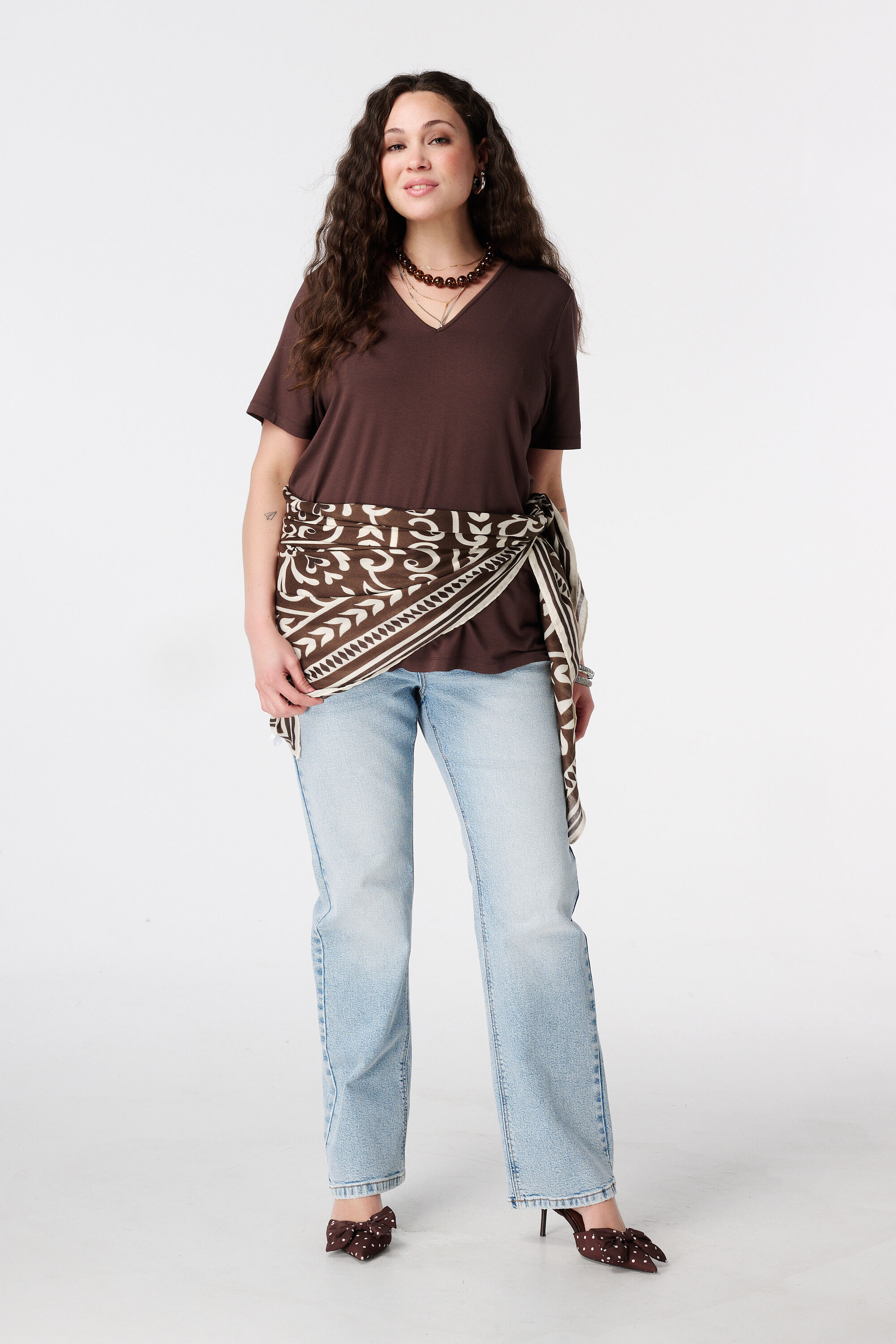 Camiseta con escote en V image number 5