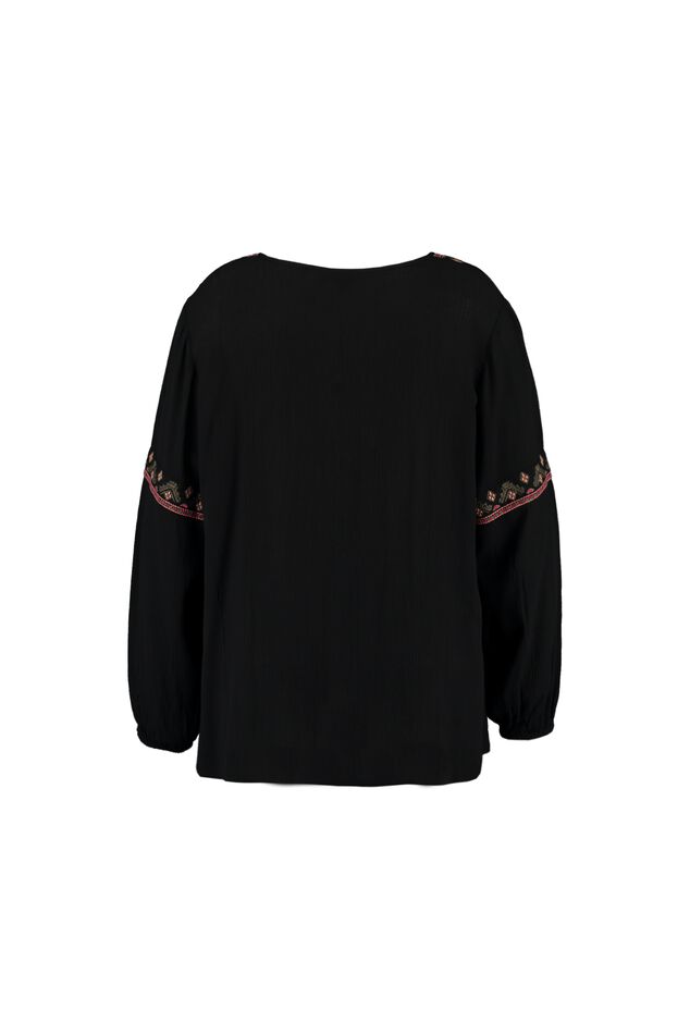 Blusa con detalle bordado image number 3