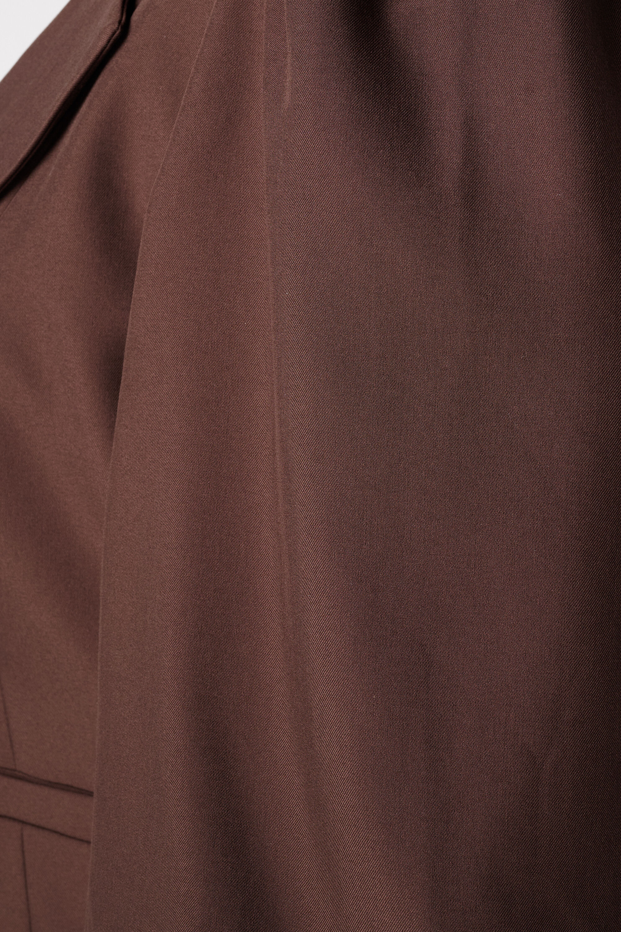 Blazer con mangas abullonadas cortas image number 6