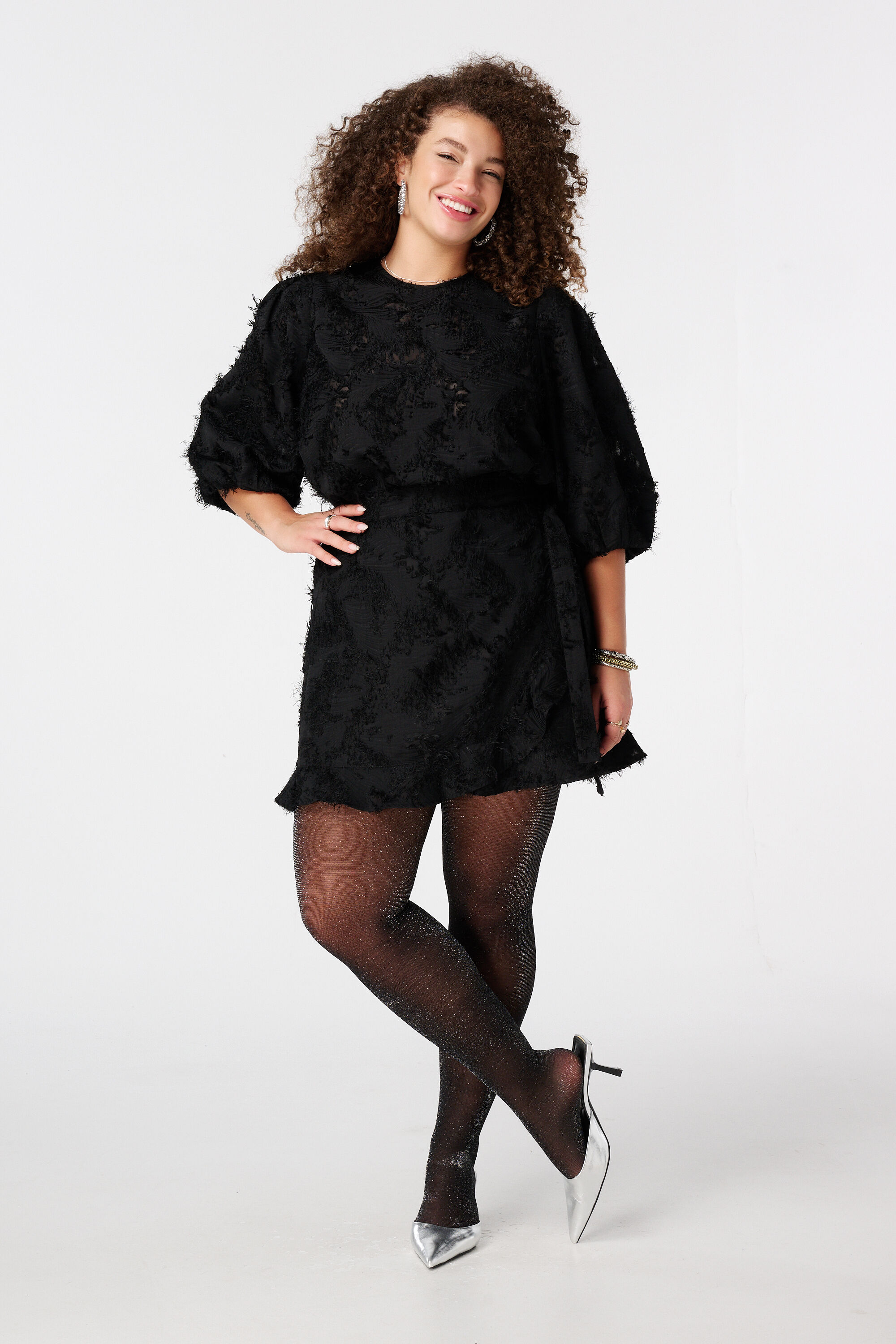 Blusa con mangas cortas abullonadas image number 5