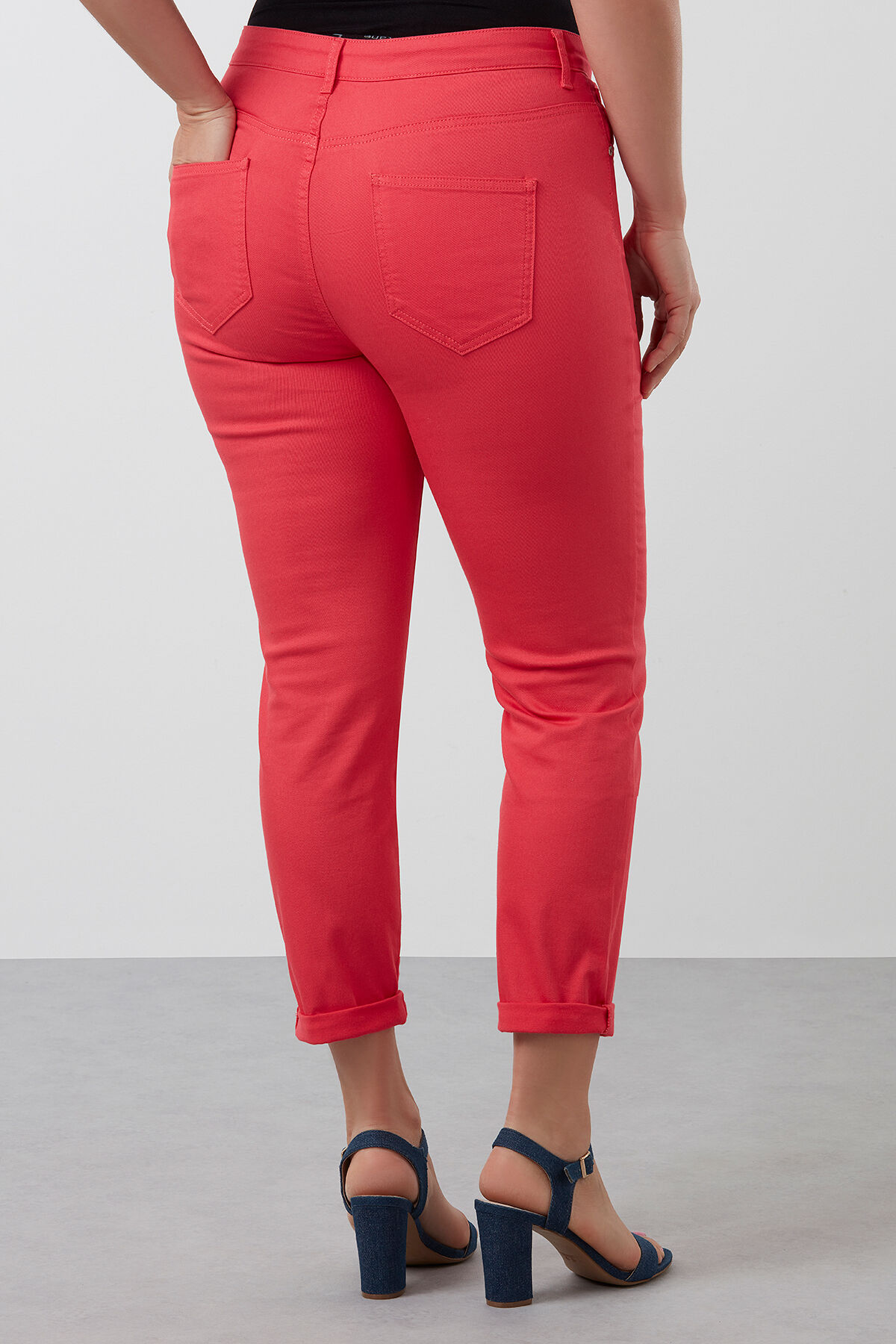 Pantalones de pitillo de sarga image number 3