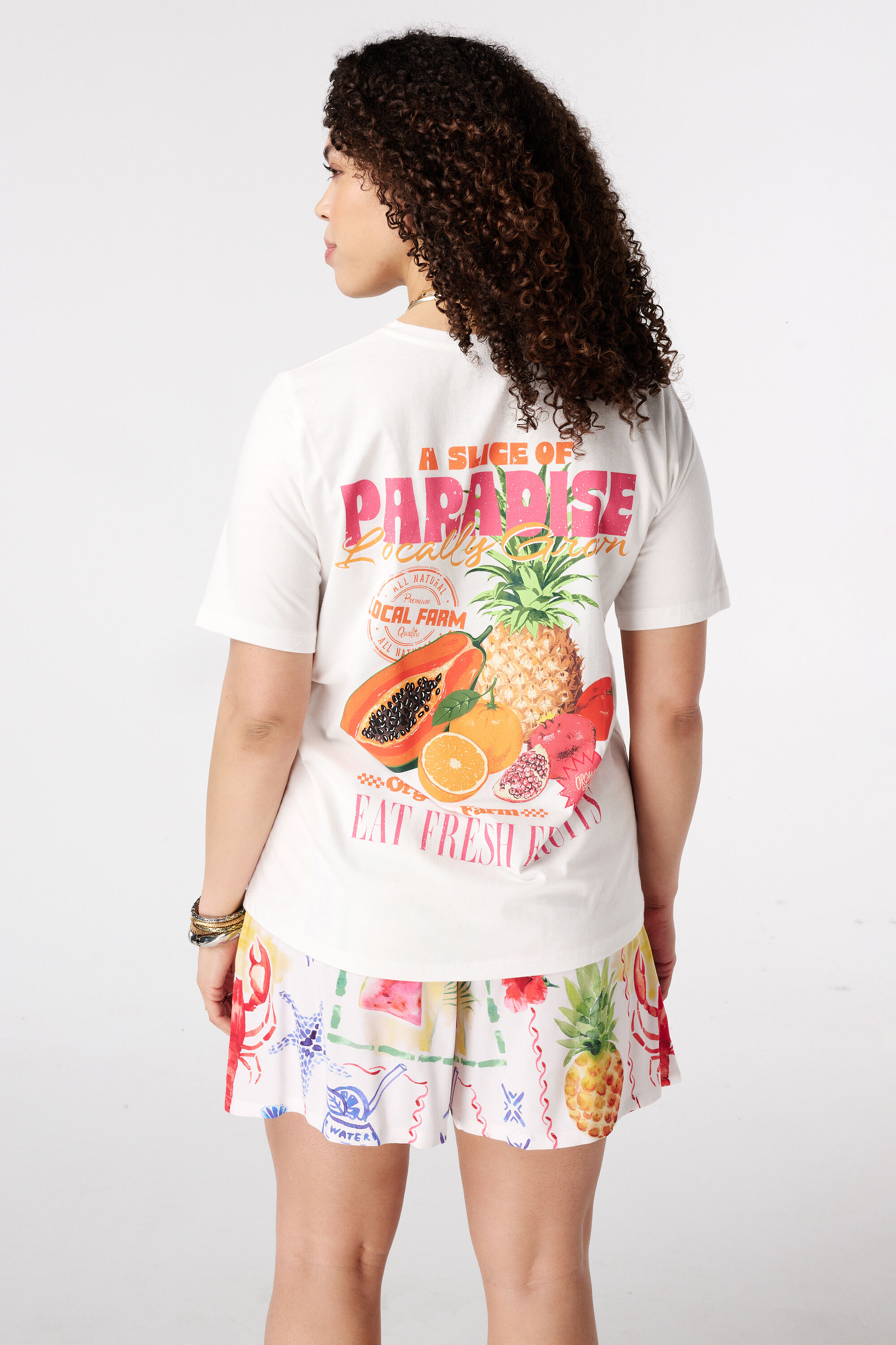 Camiseta con estampado en la espalda image number 0