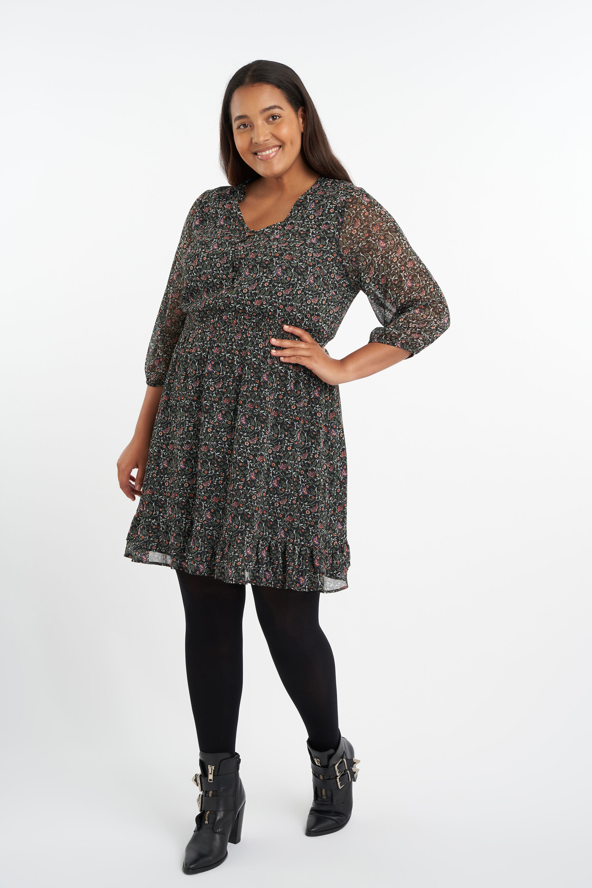 Vestido con estampado image number 5