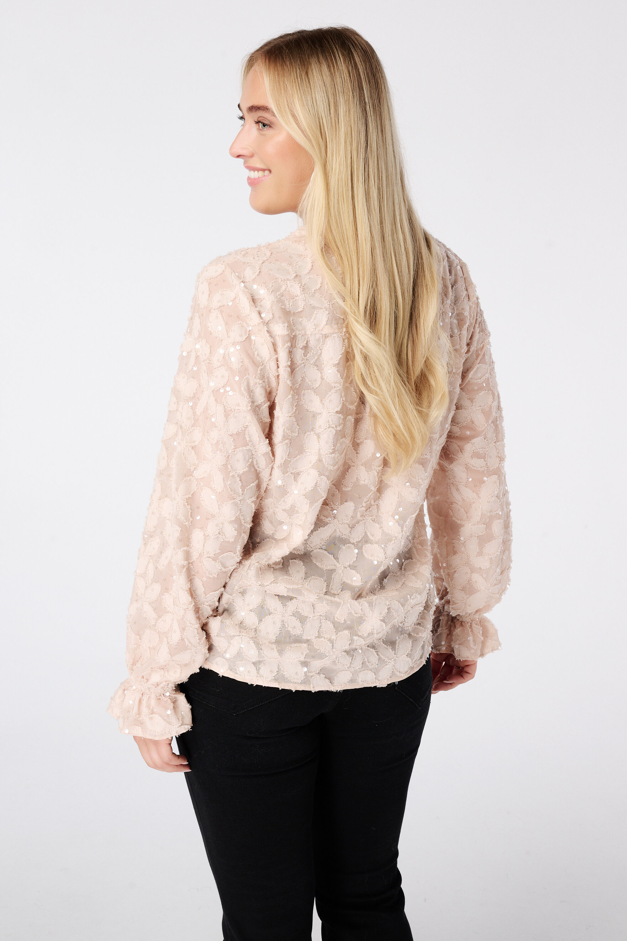 Blusa con flores image number 3
