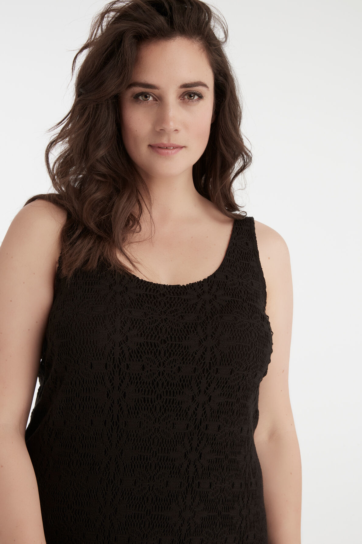 Vestido largo de encaje image number 5