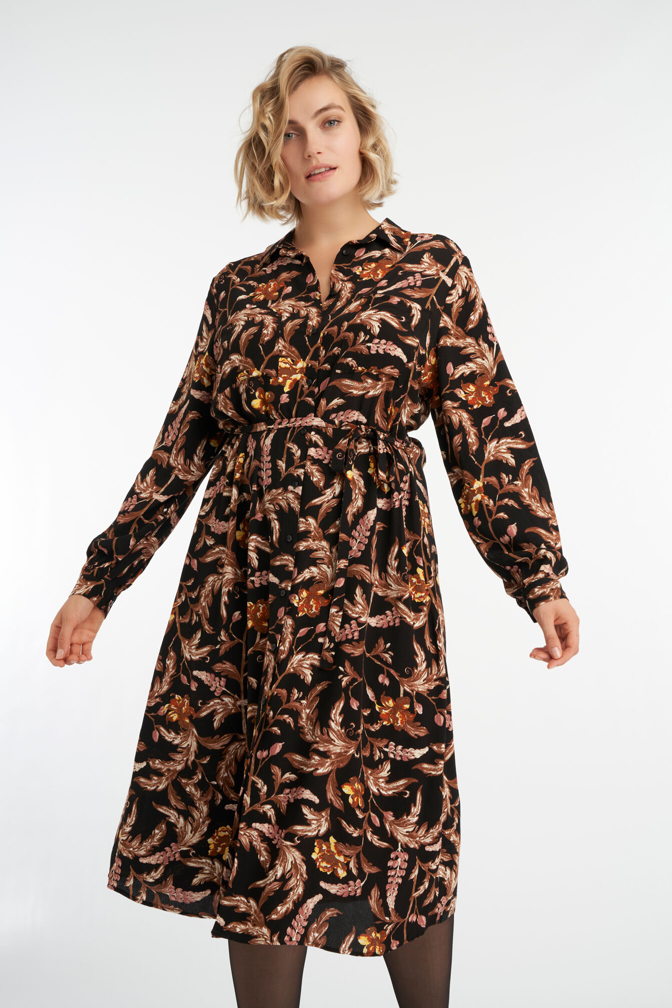 Vestido midi con estampado  image number 6