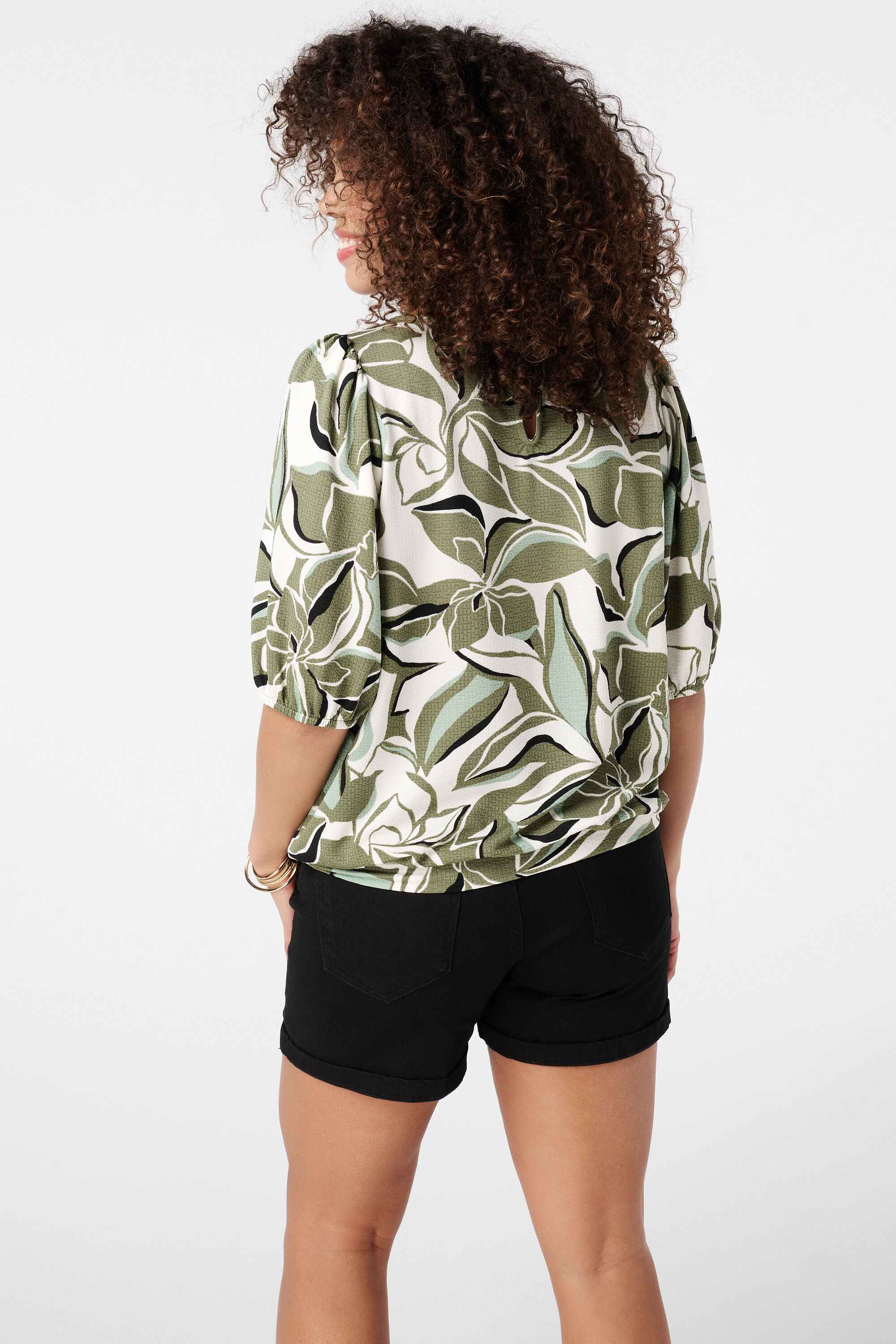 Top con estampado image number 3