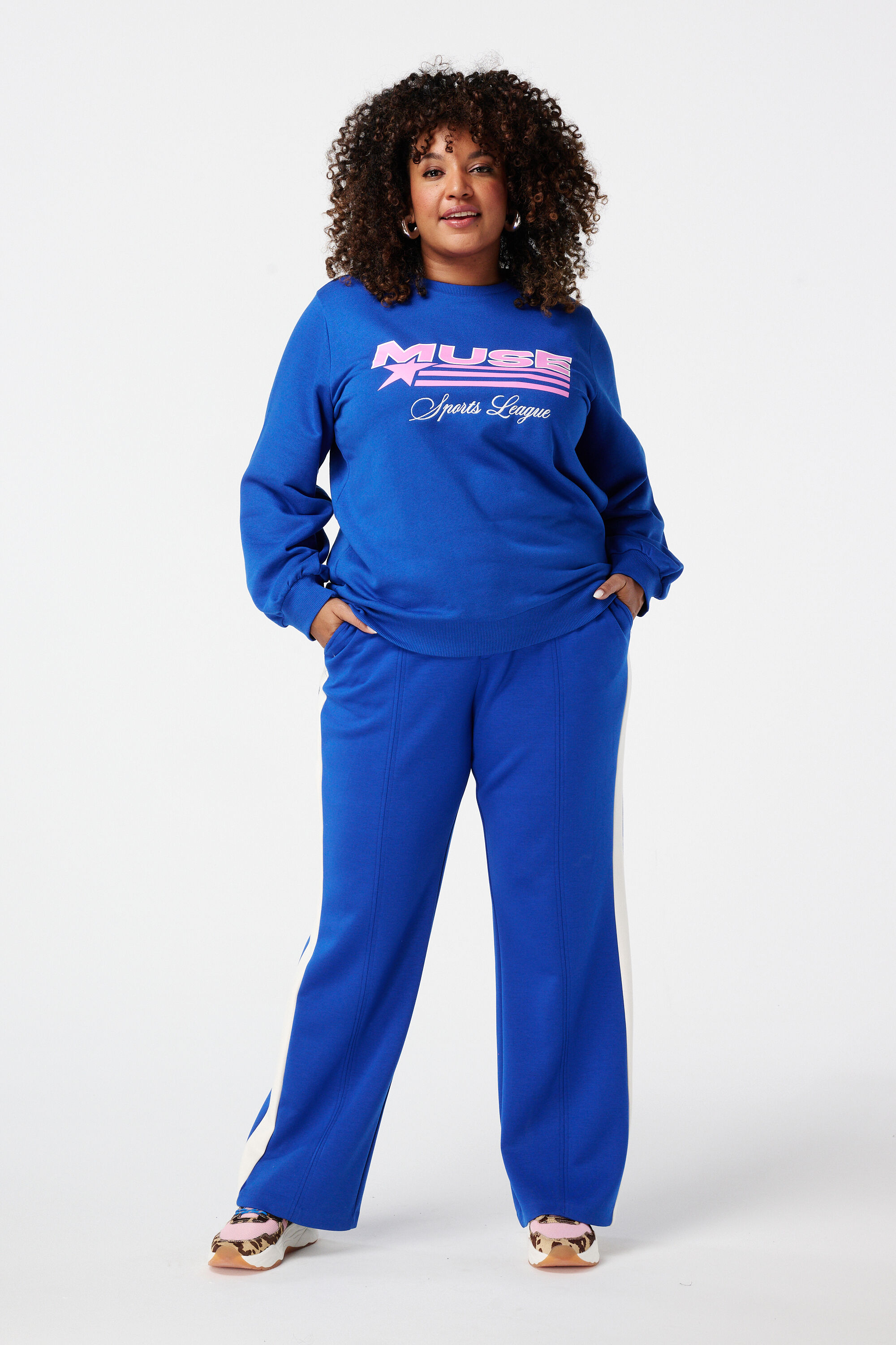 Su&eacute;ter con estampado image number 5