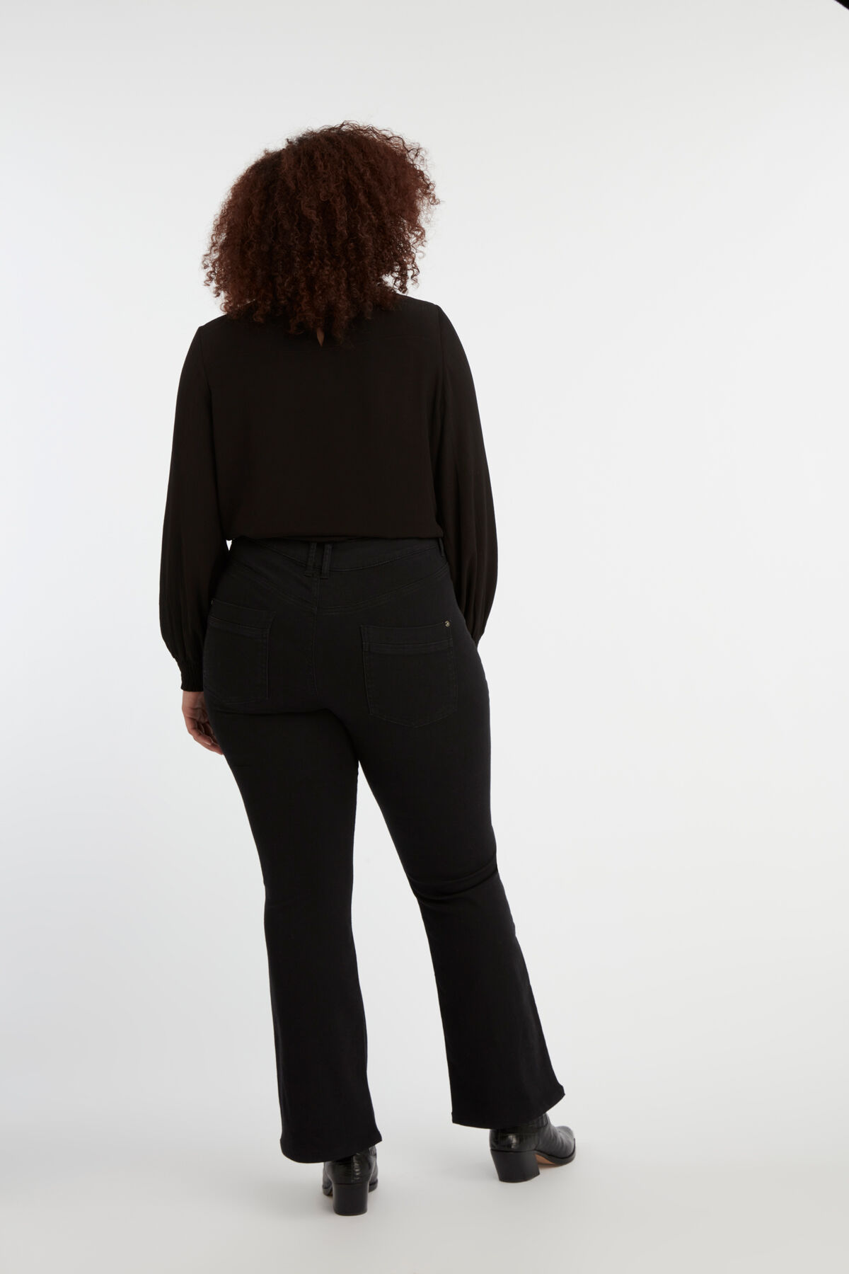 Vaqueros acampanados Magic Simplicity SHAPES image number 6