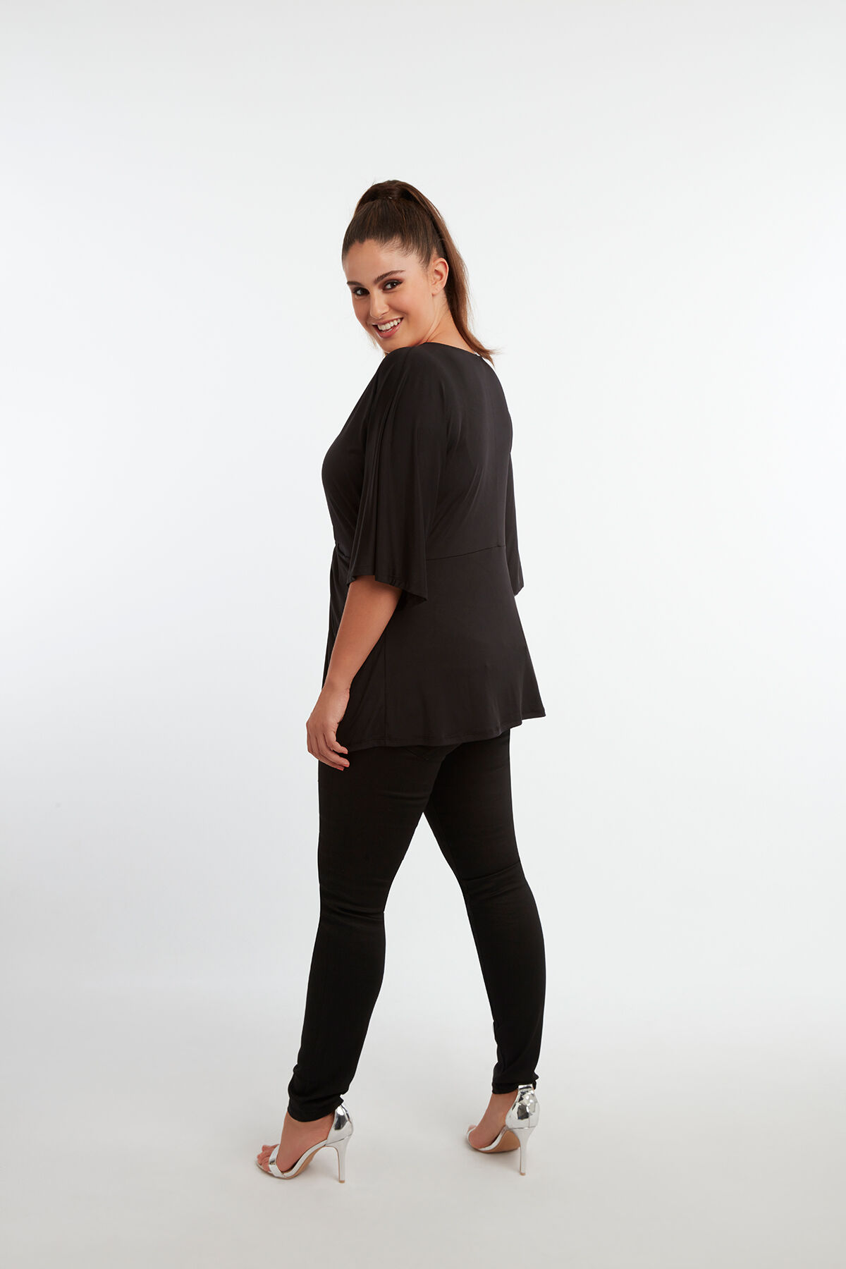 Top de cuello de pico image number 4