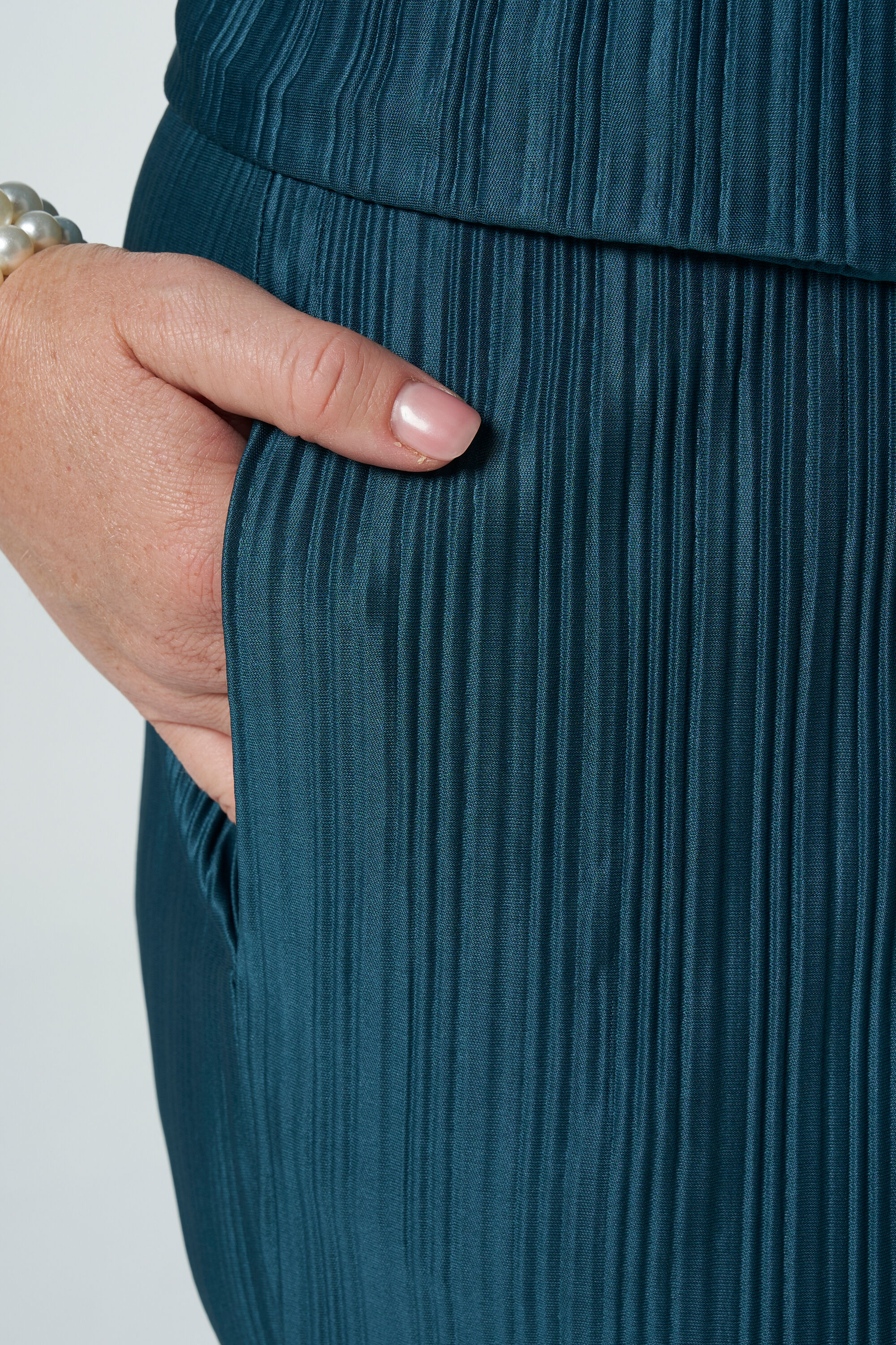 Pantalones plisados   image number 4