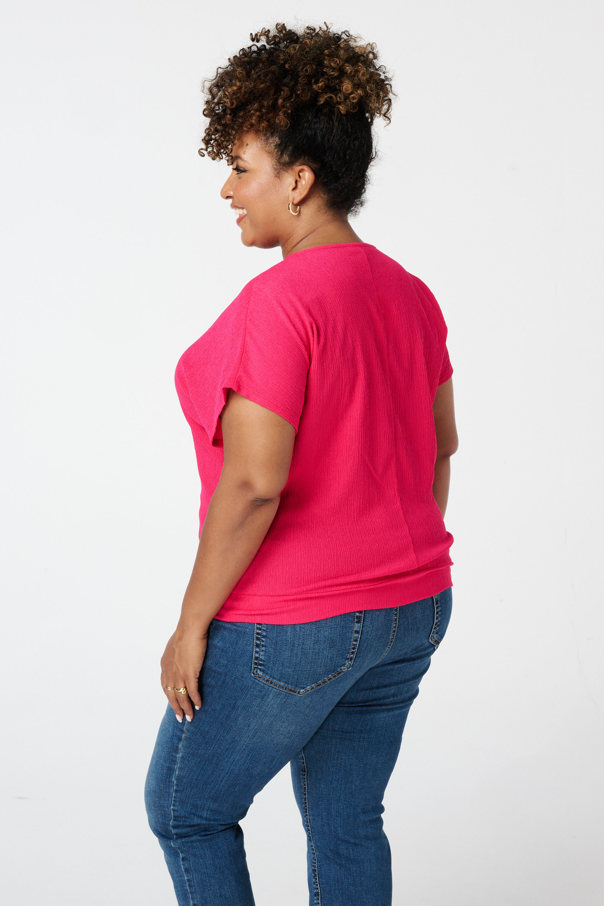 Top con textura y manga casquillo image number 3