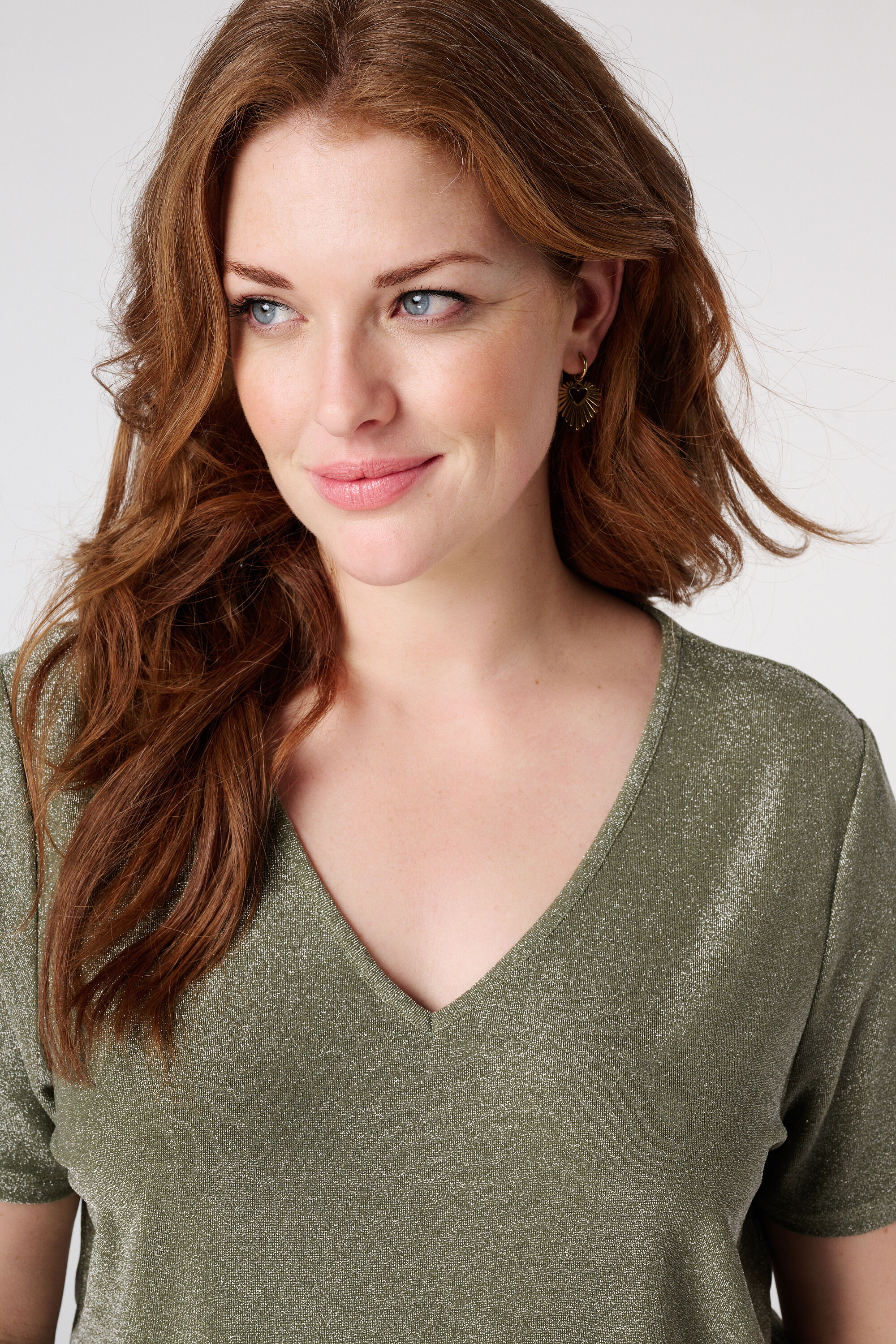 Camiseta con purpurina image number 4