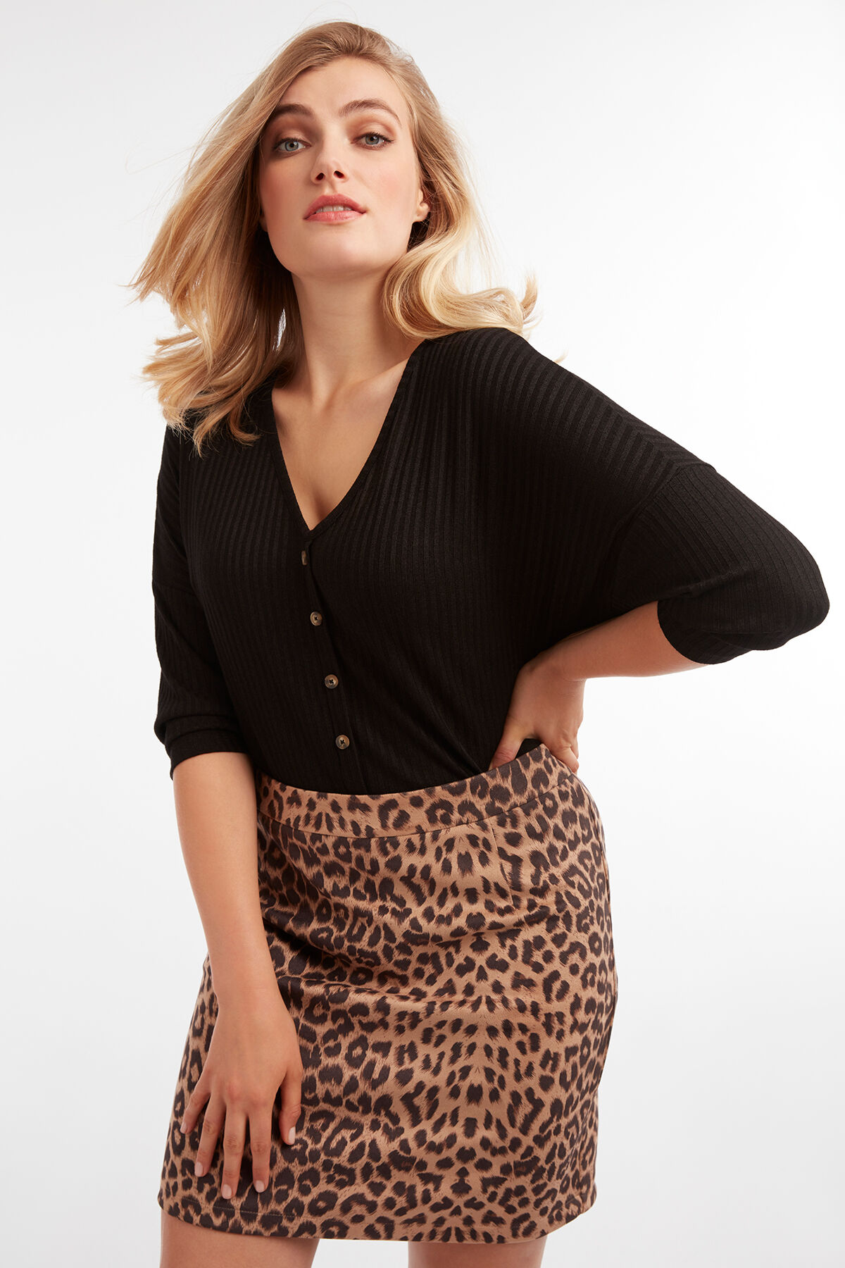 Falda de ante sint&eacute;tico image number 3