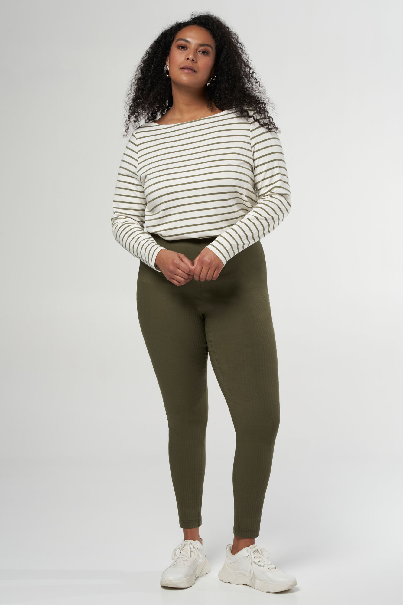 Tregging con estructura en el tejido image number 0