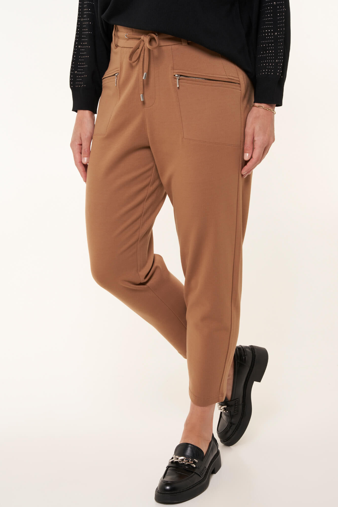 Pantalones con un cord&oacute;n image number 6