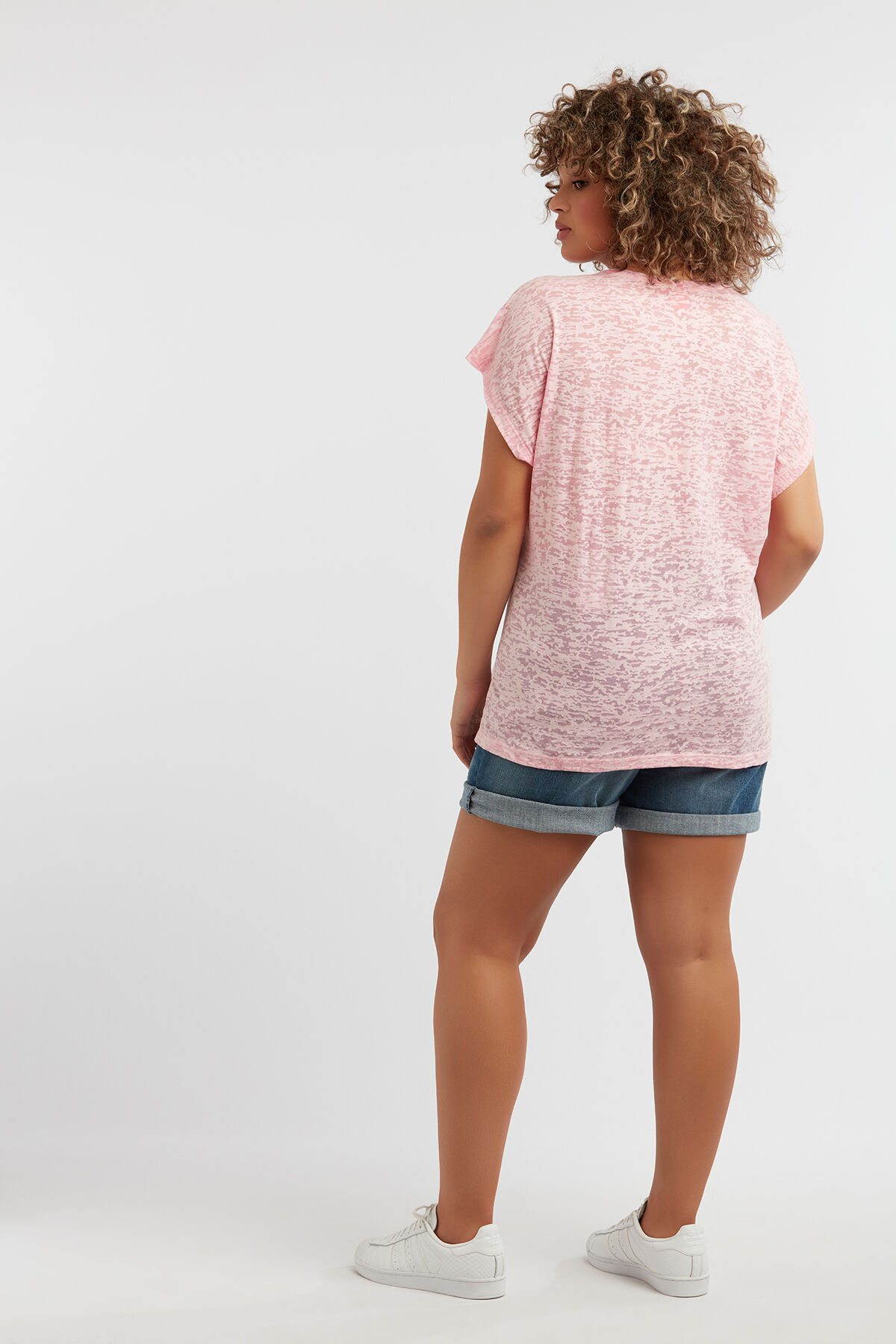 Camiseta con estampado image number 6