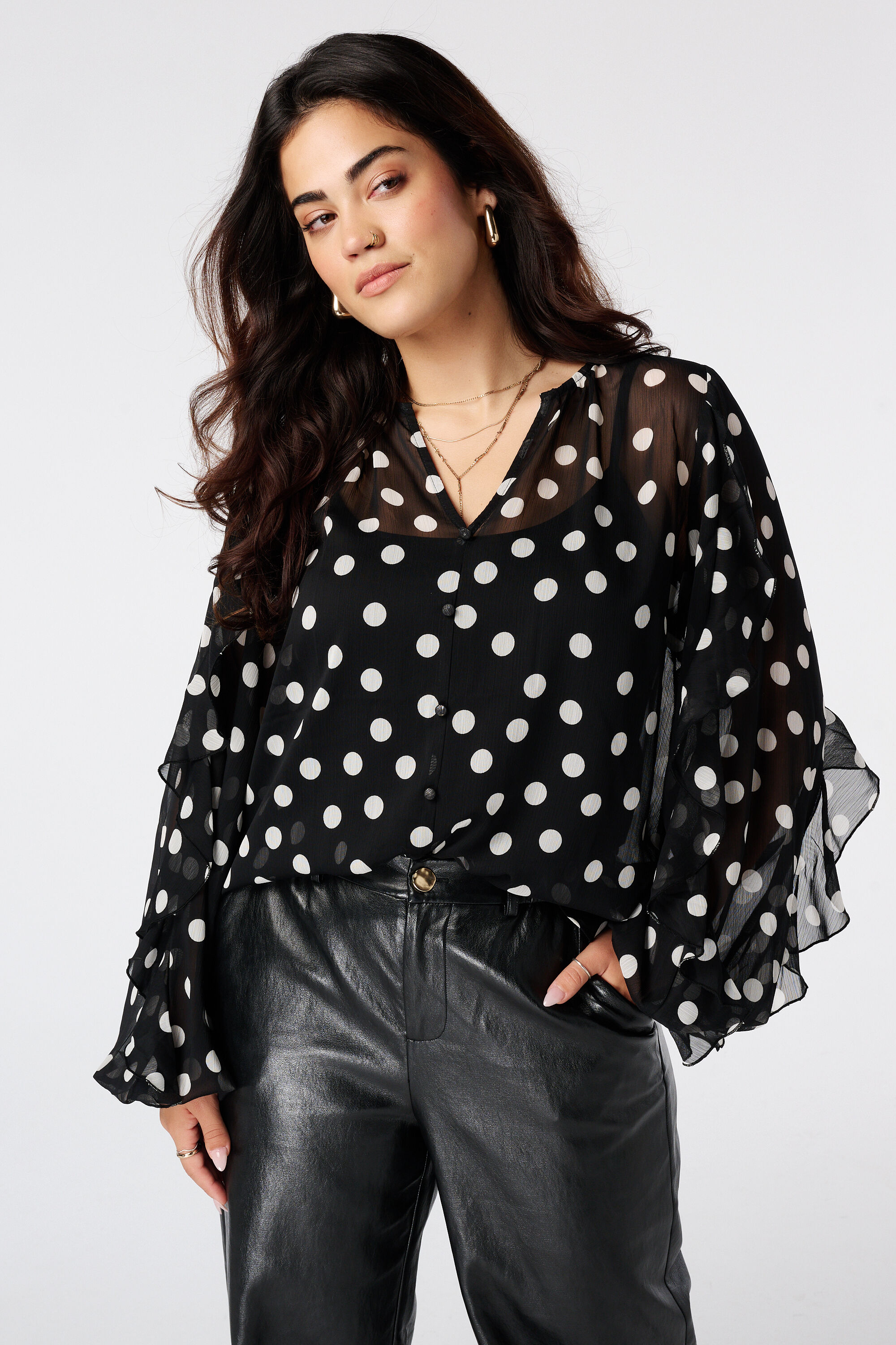 Blusa con volantes image number 0